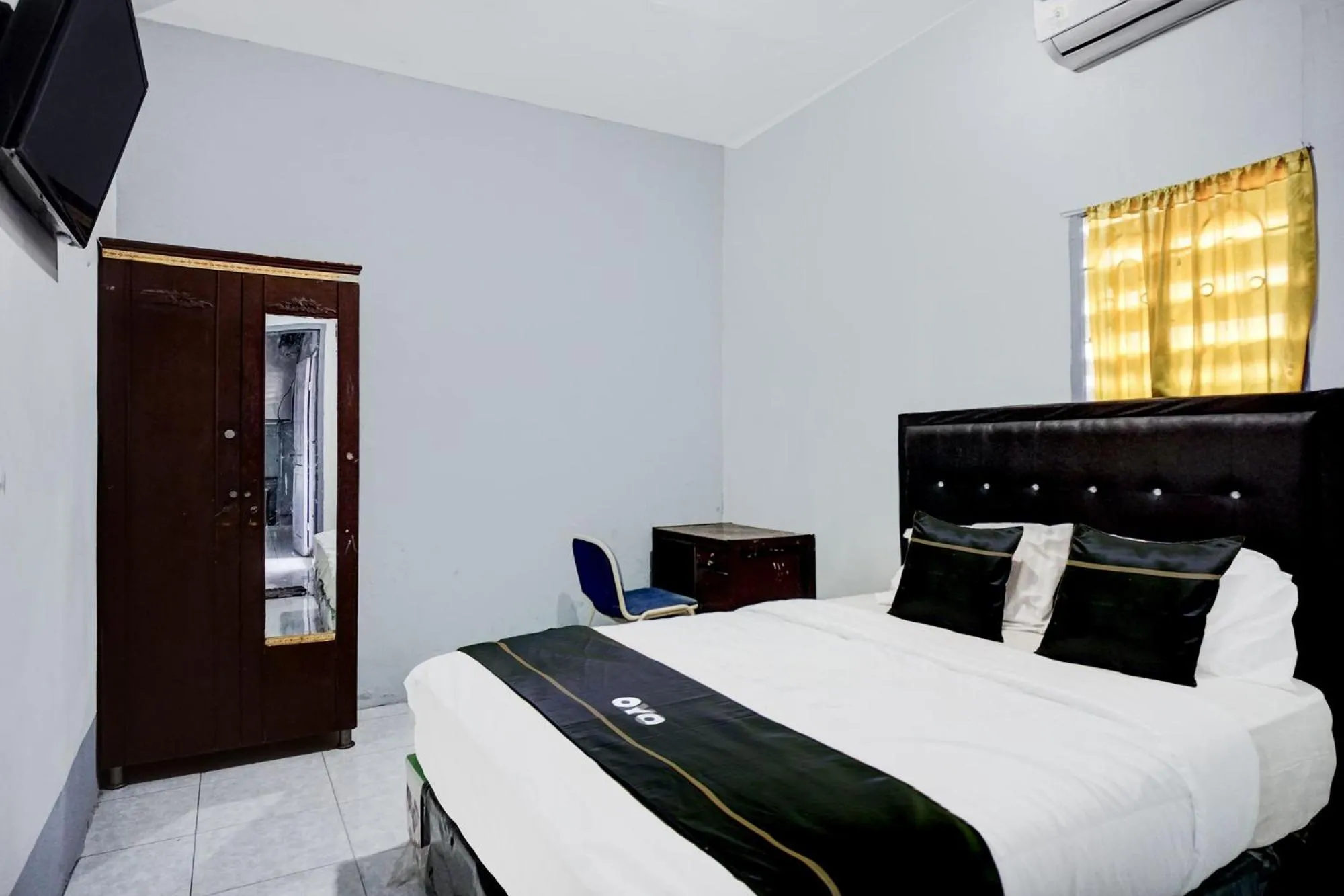 Bedroom, Bed in Hotel O Medan near Universitas Sumatera Utara formerly Surya Residence 2