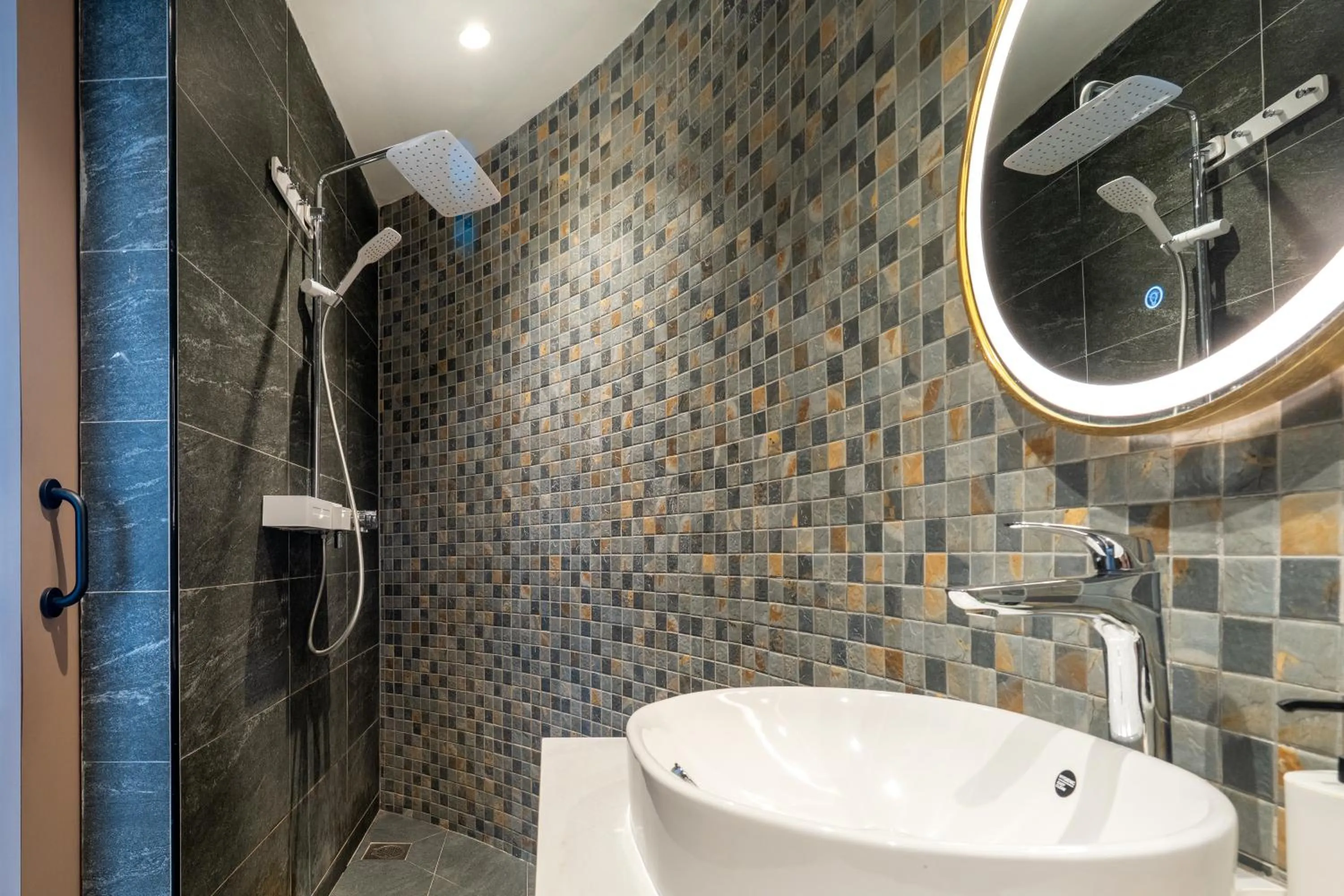 Bathroom in Bilut Hills Eco Resort