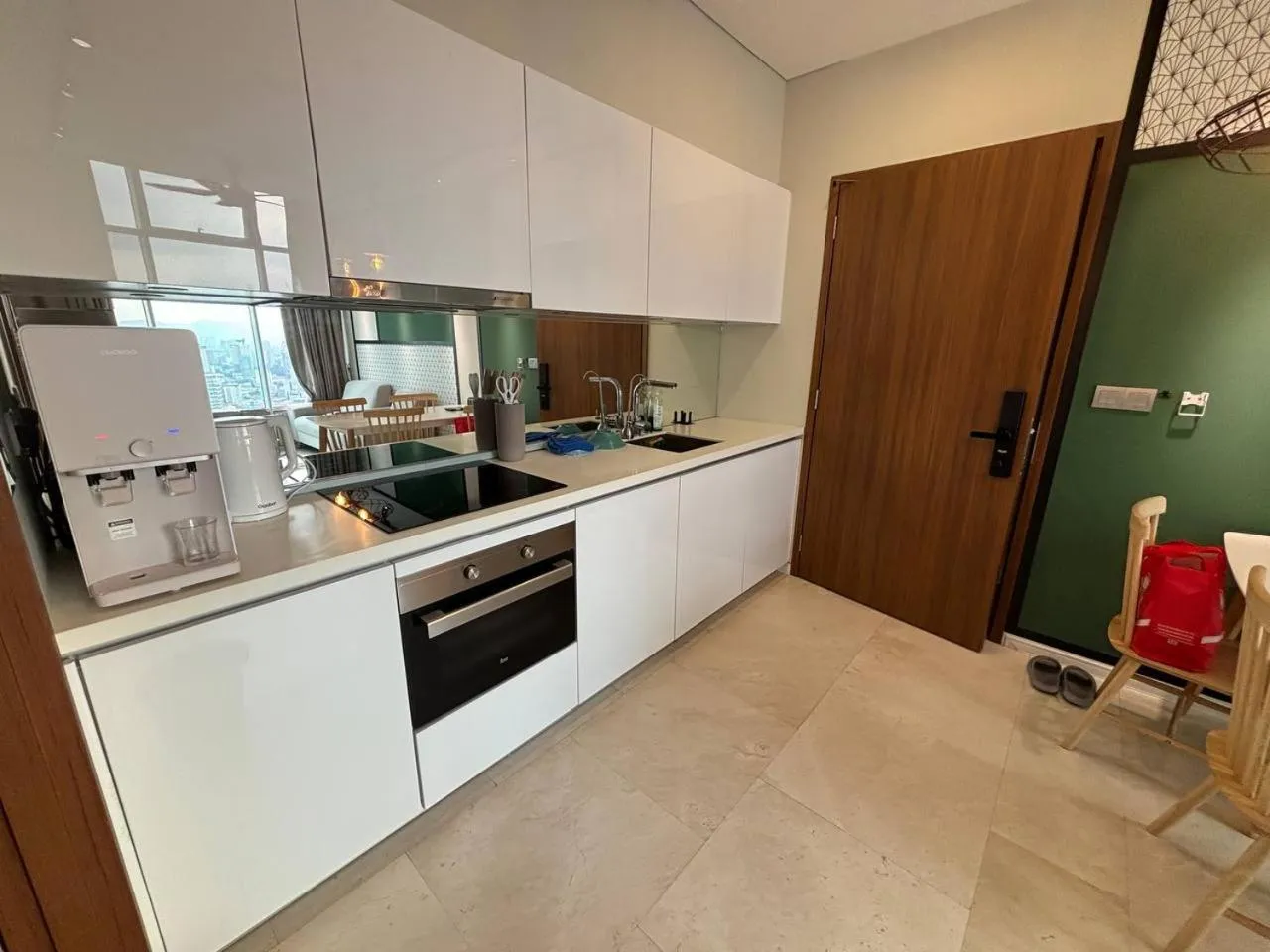 Sky Suites KLCC by Easy Nap