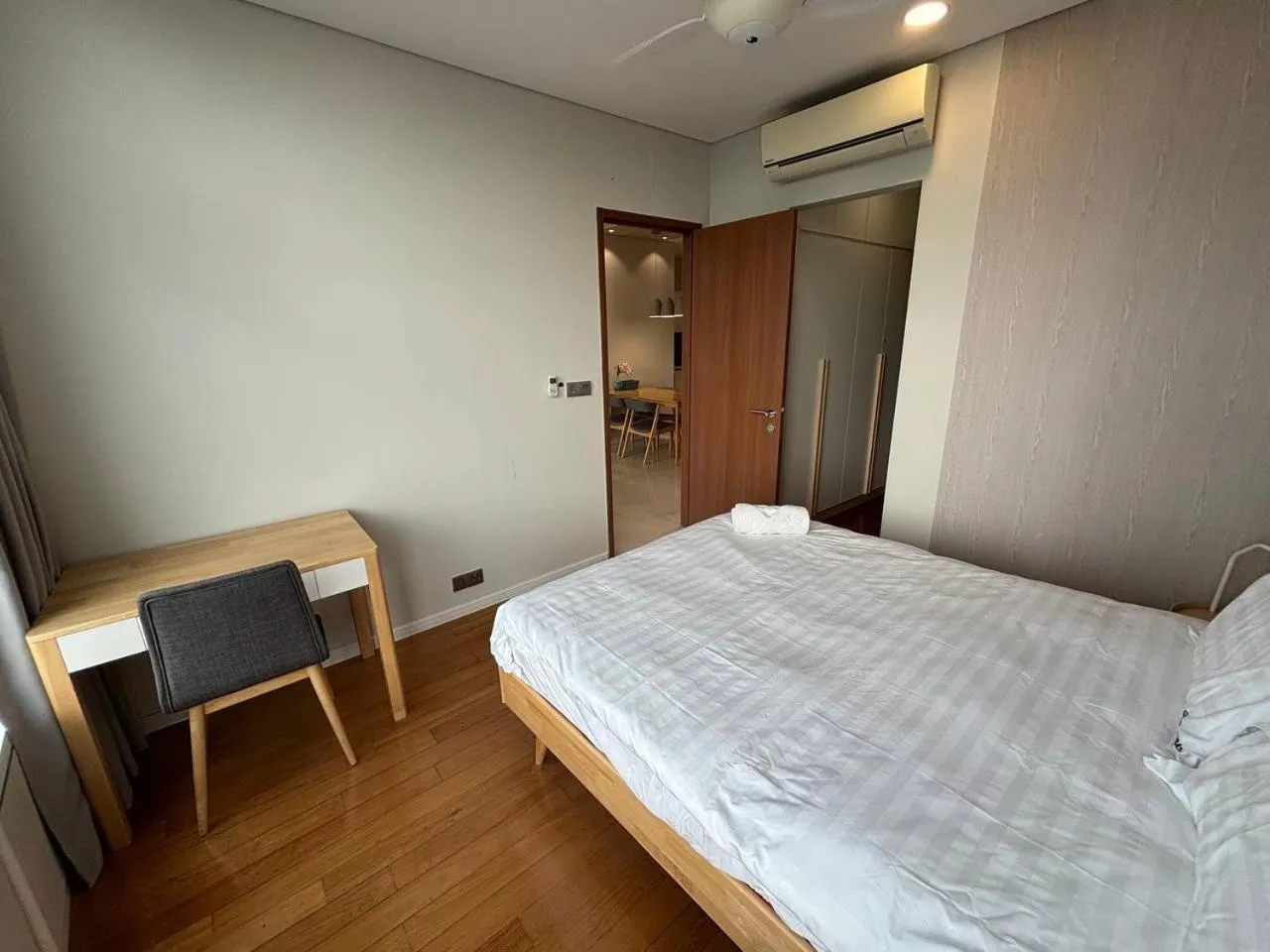 Bed in Sky Suites KLCC by Easy Nap