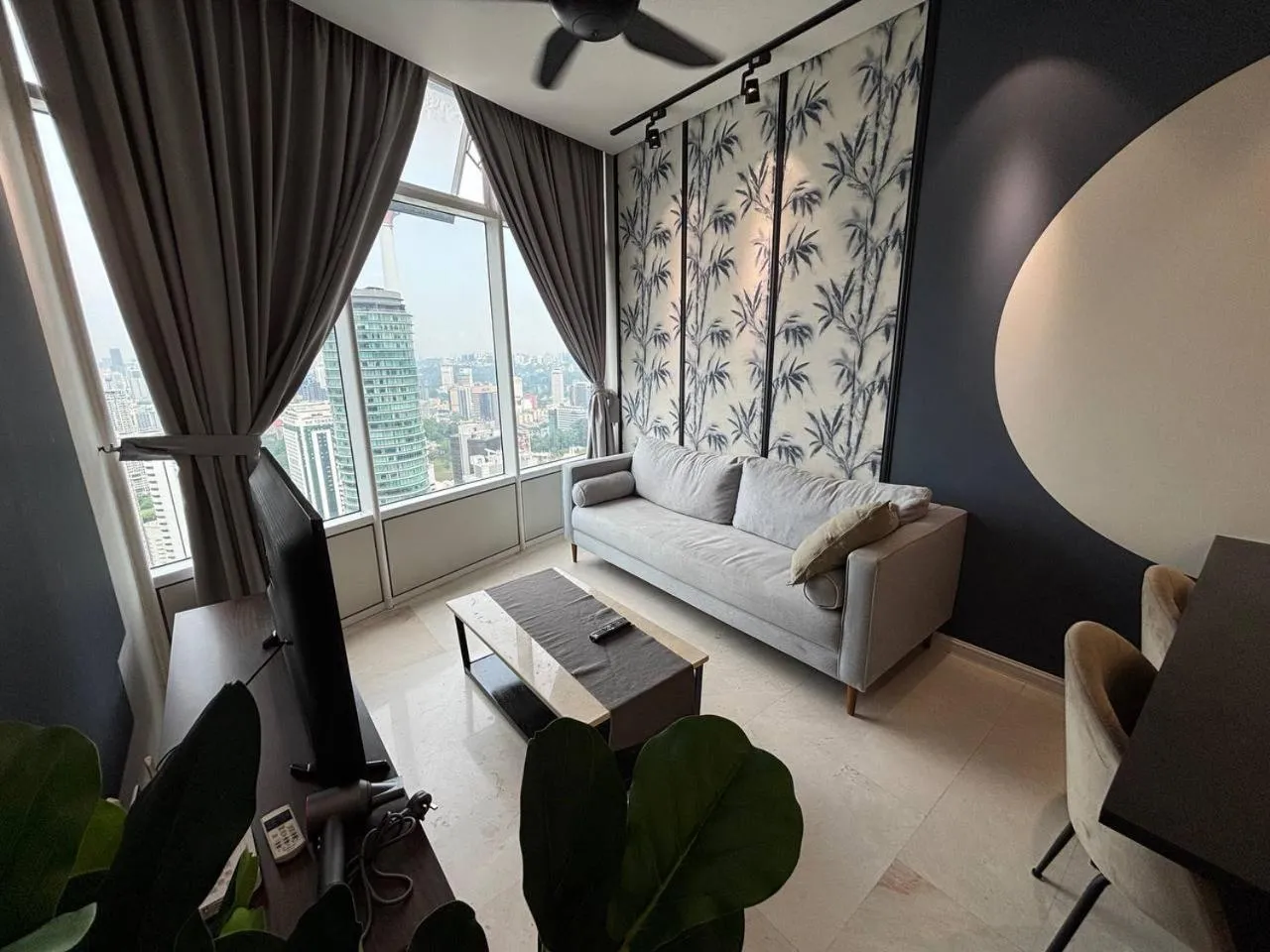 Sky Suites KLCC by Easy Nap