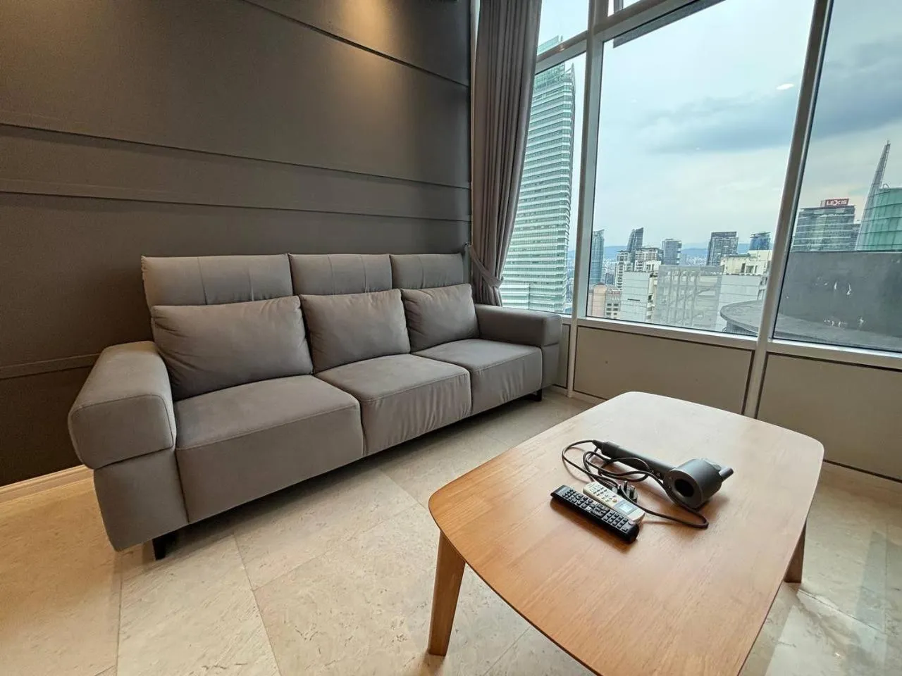 Sky Suites KLCC by Easy Nap