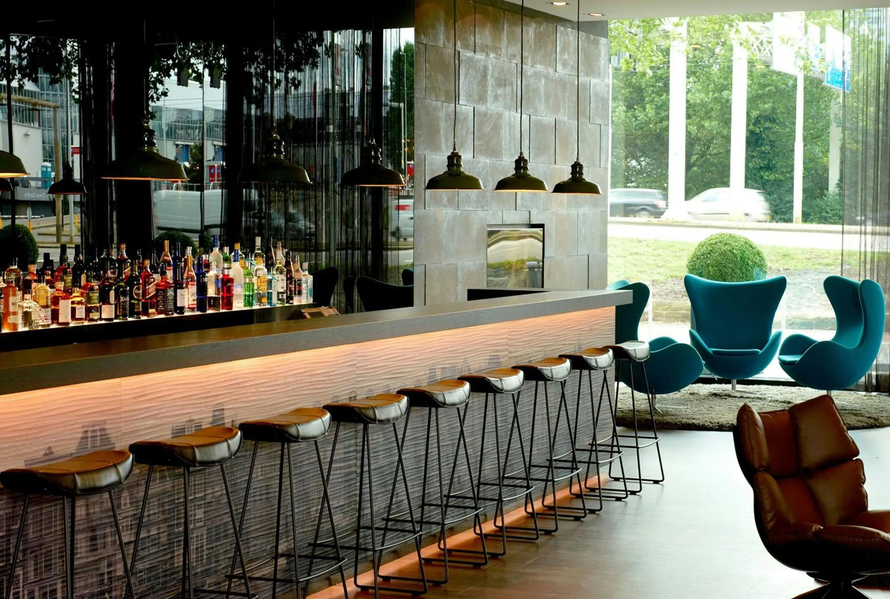 Lounge or bar in Motel One Amsterdam