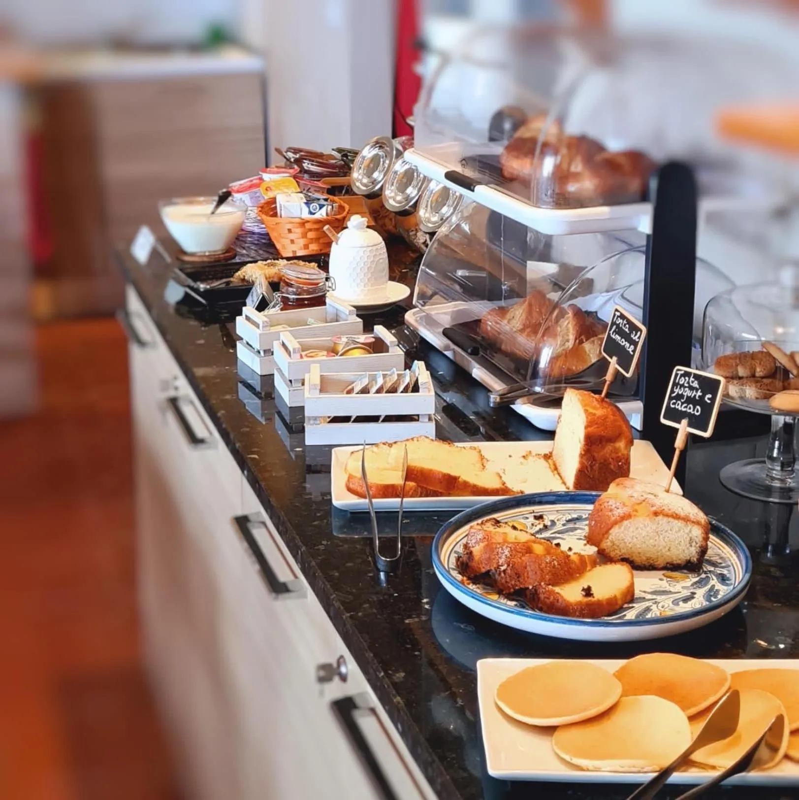 Breakfast in Villa Zufrò