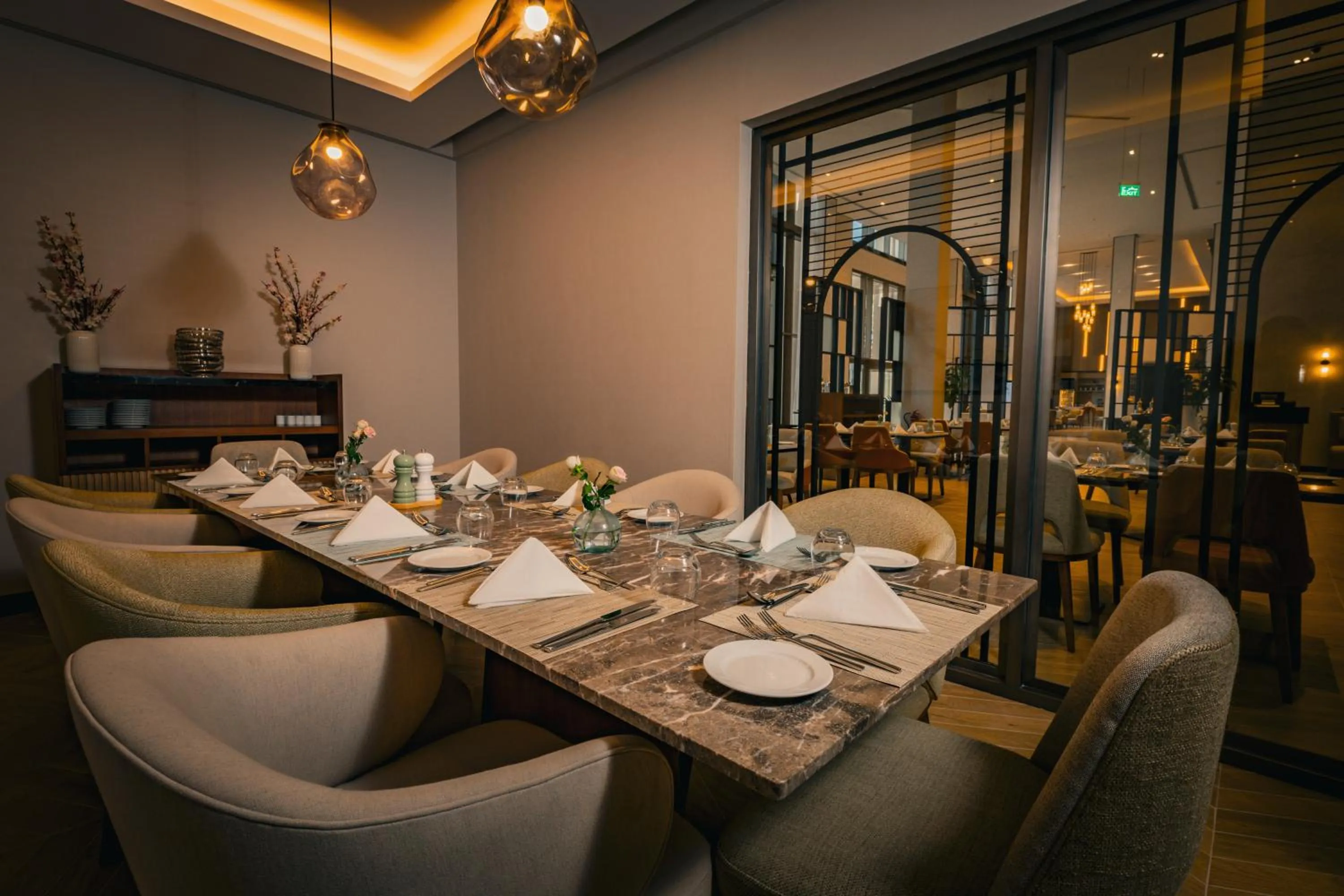 Restaurant/places to eat in First Grand Hotel