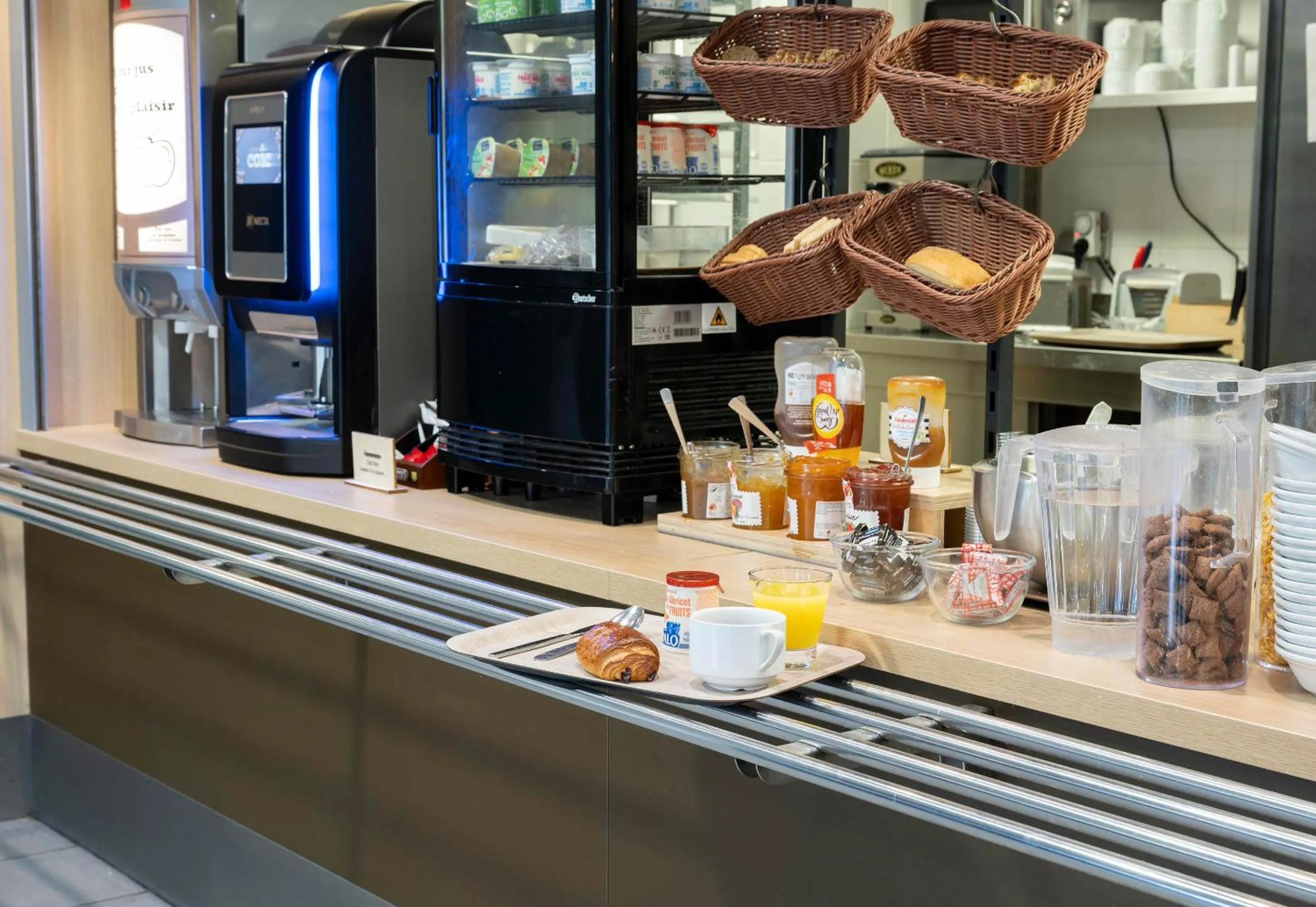 Breakfast in B&B HOTEL Bayonne Tarnos