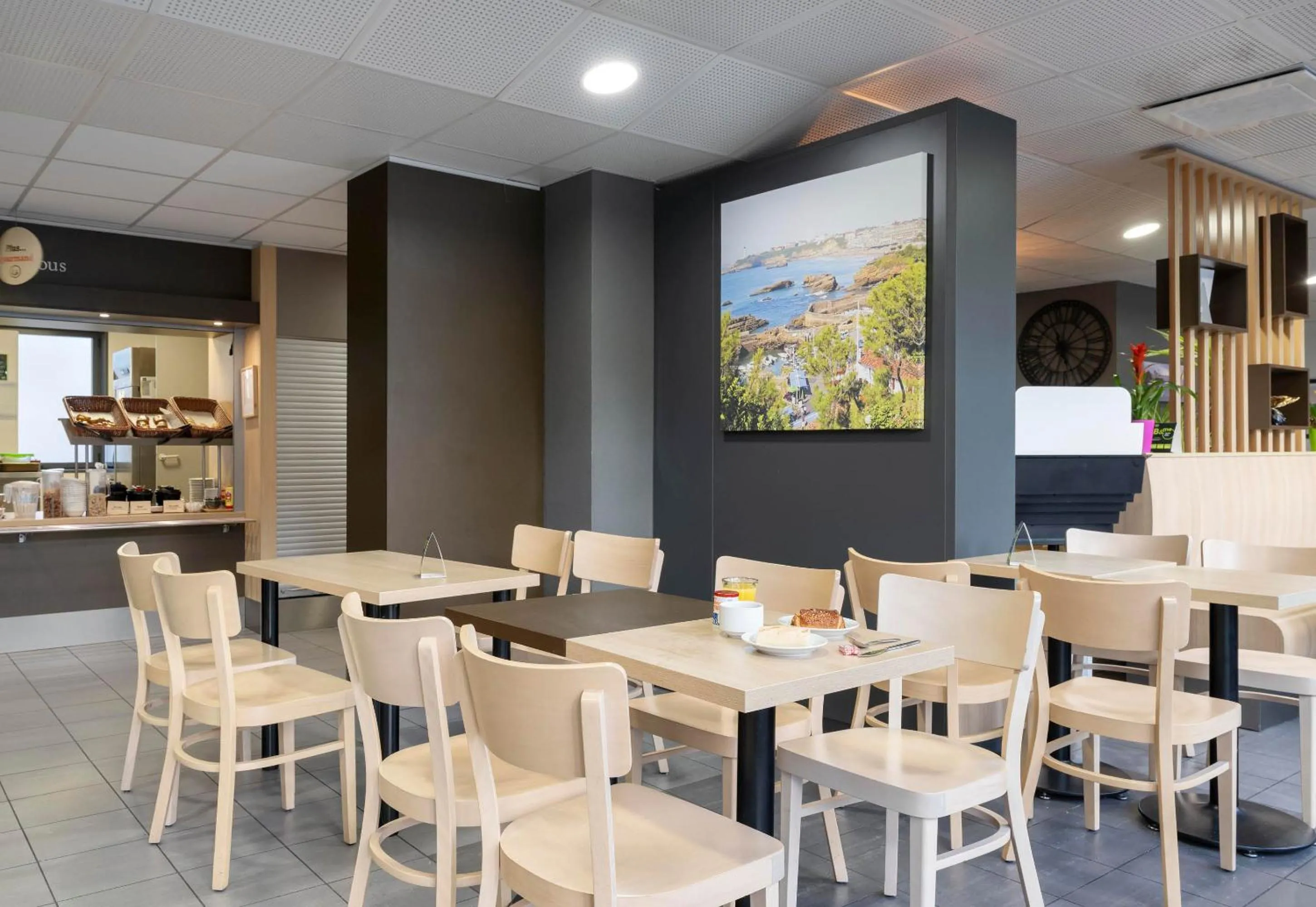 Breakfast in B&B HOTEL Bayonne Tarnos