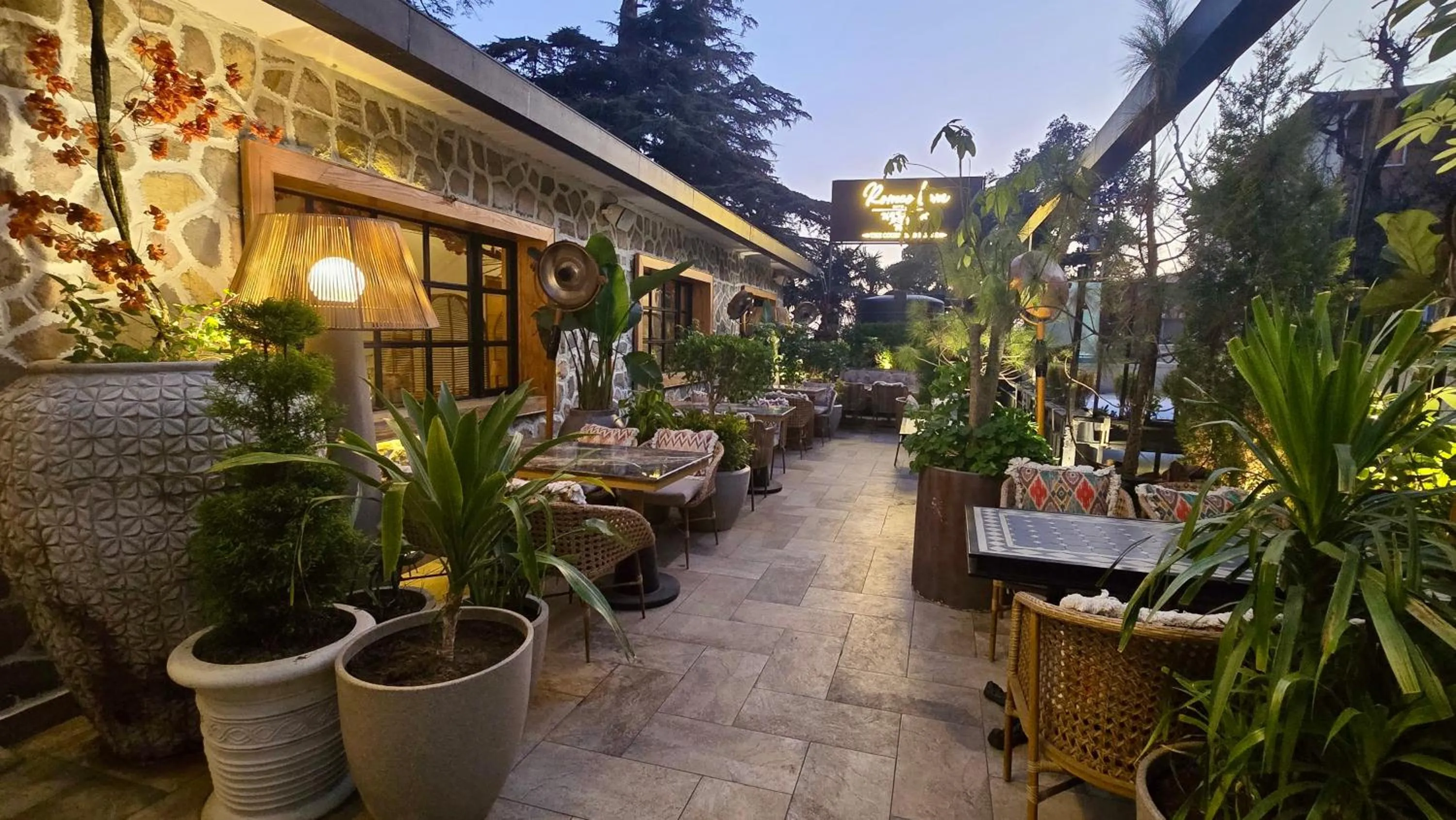 Garden in Romeo Lane, Mussoorie by Alivaa