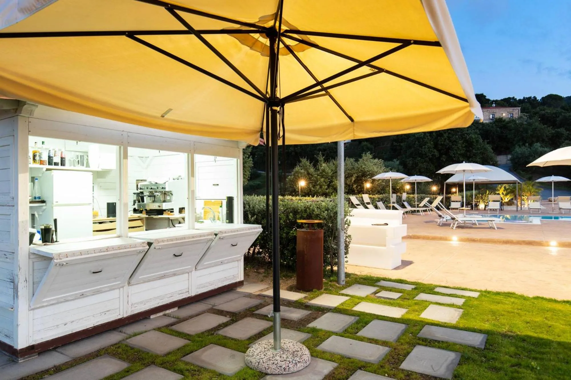 Swimming pool in Villa Ginevra Resort Agrituristico