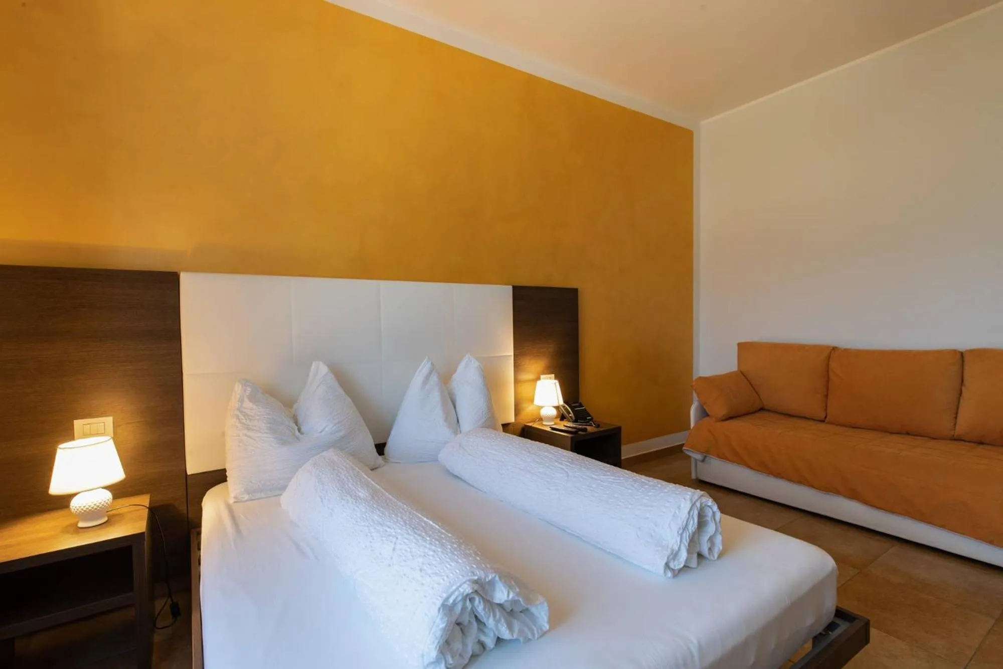 Bedroom, Bed in Villa Ginevra Resort Agrituristico