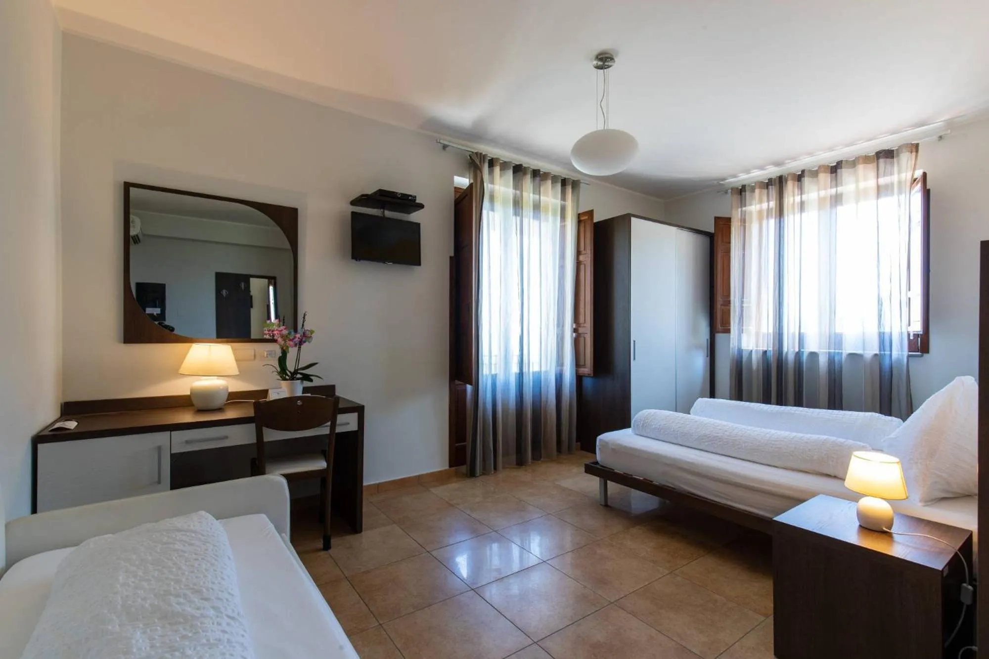 Photo of the whole room, Bed in Villa Ginevra Resort Agrituristico