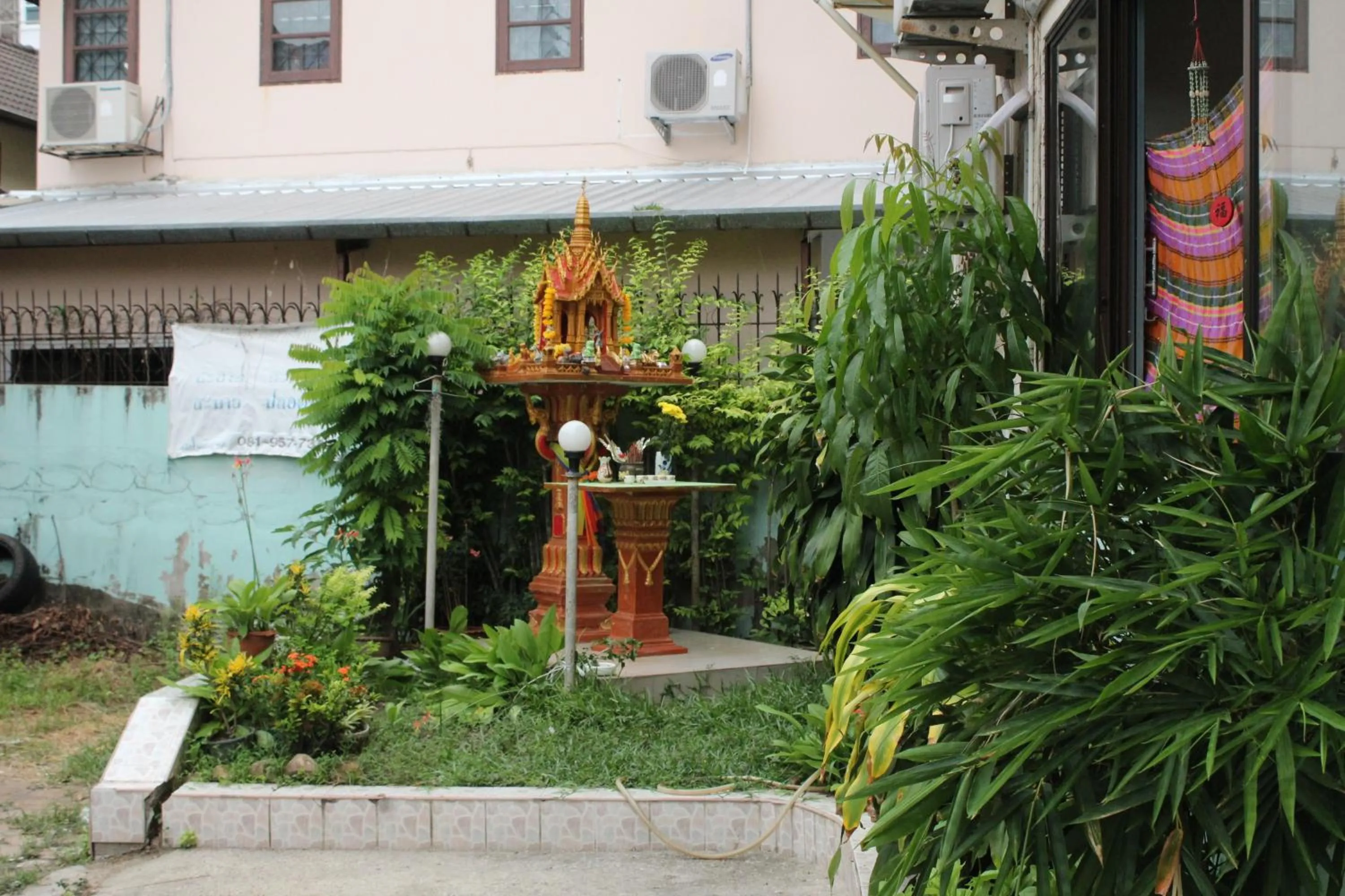 Saeng Chan Apartment