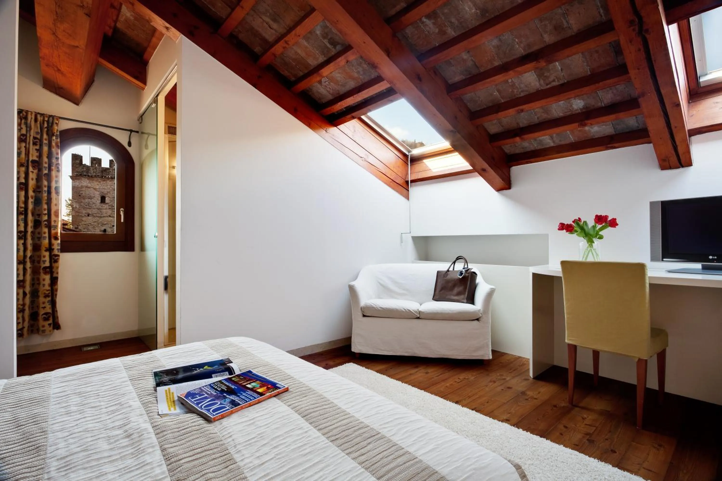 Day, Bed in Hotel Due Mori