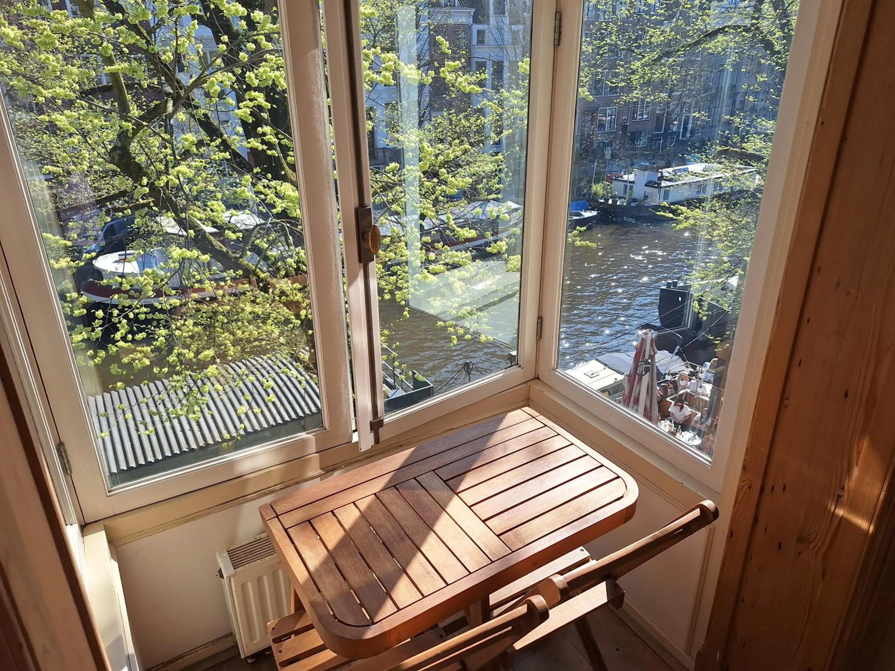 Spring in A B&B Amsterdam