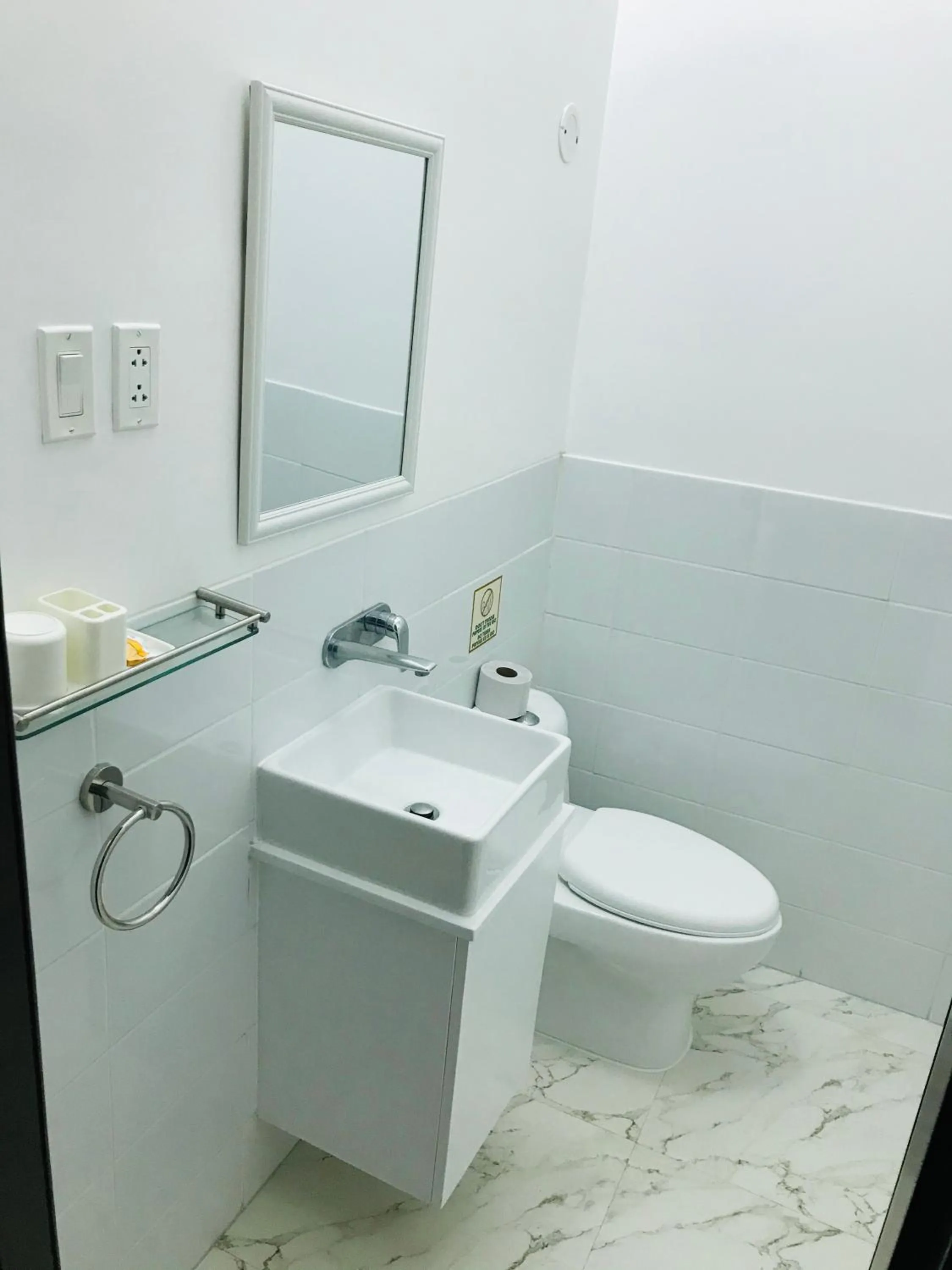 Bathroom in Larq'a Park Rooms