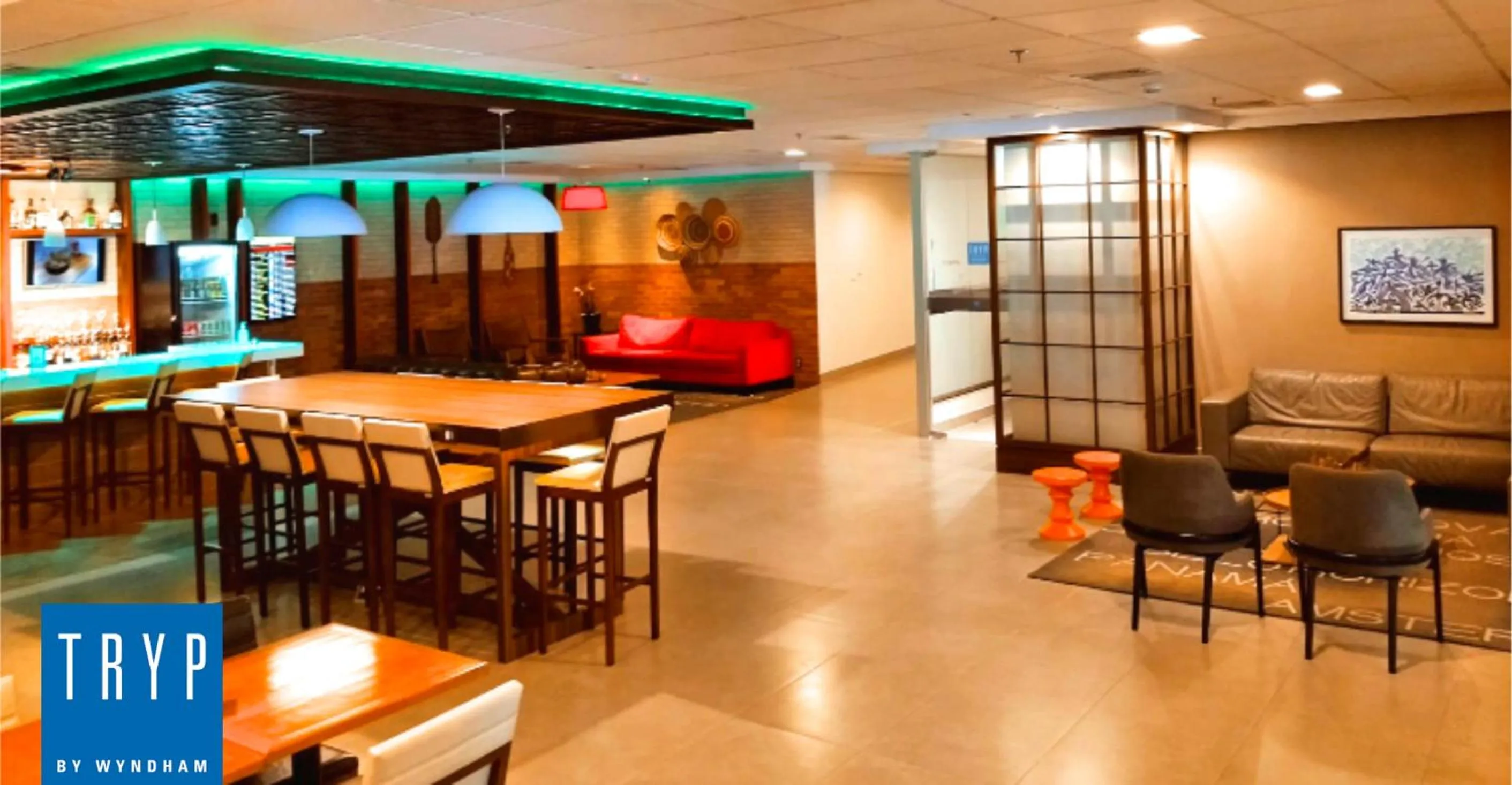 Restaurant/places to eat in TRYP BY WYNDHAM São Paulo Airport - Hotel de Transito Terminal 3 -Lado Ar - Área restrita á passageiros já embarcados - Piso 1