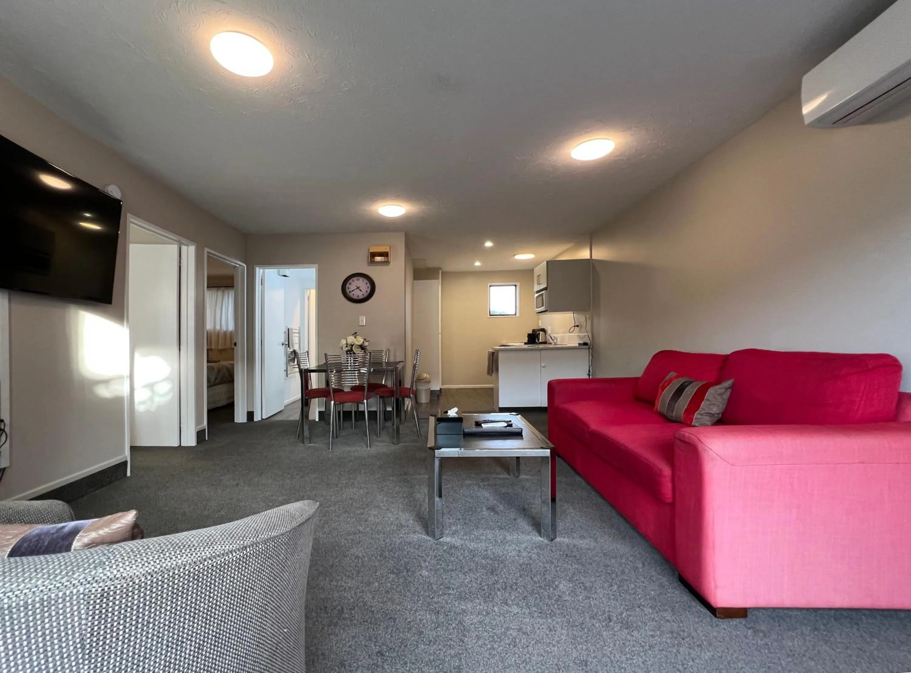 Kitchen or kitchenette in Strathern Motor Lodge