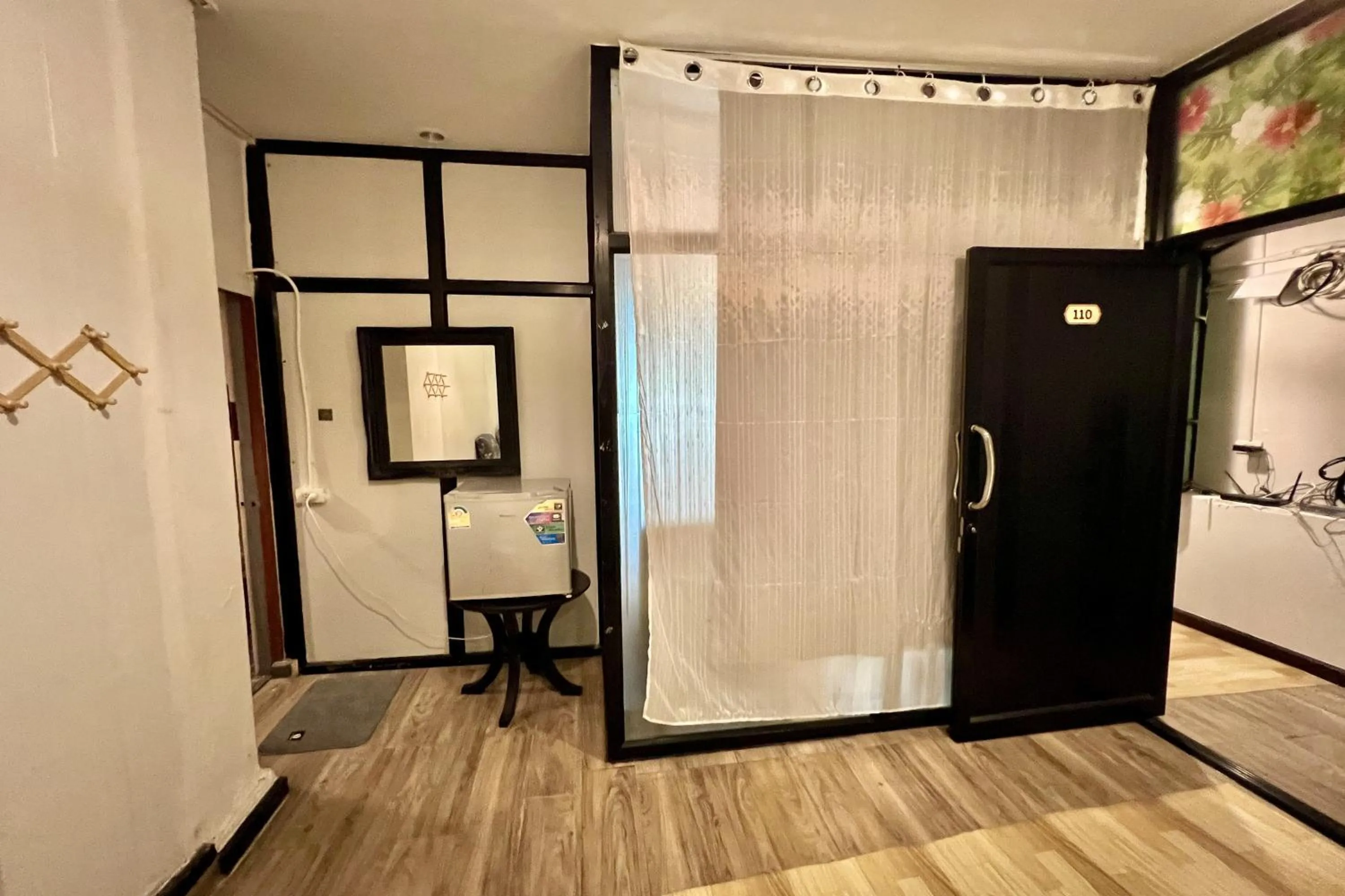 Photo of the whole room in Orchid Hostel Near Bumrungrad hospital and Nana Market