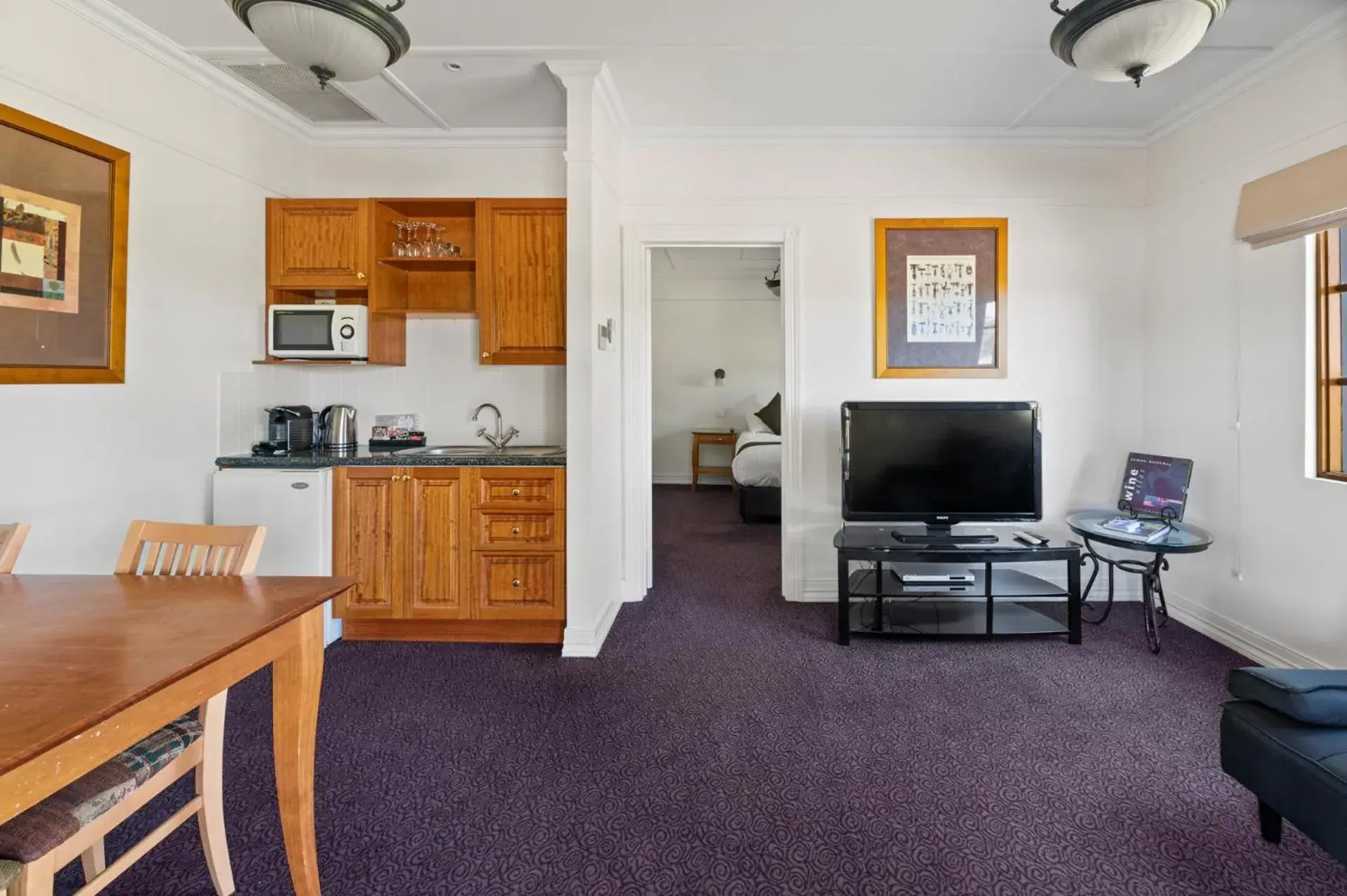 One Bedroom Unit Suite 1 in Balgownie Estate Bendigo One Bedroom Unit Suite 1 in Balgownie Estate Bendigo