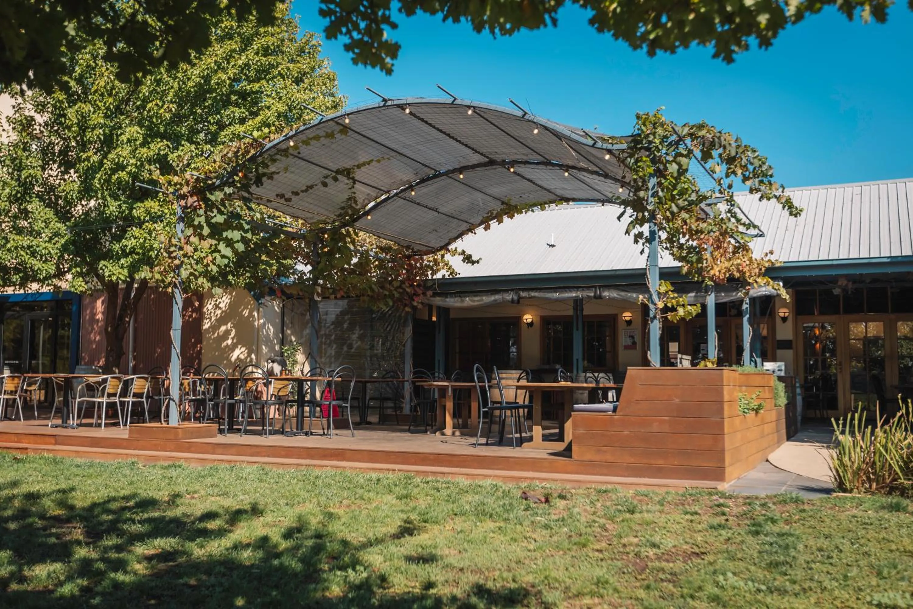 Property building in Balgownie Estate Bendigo