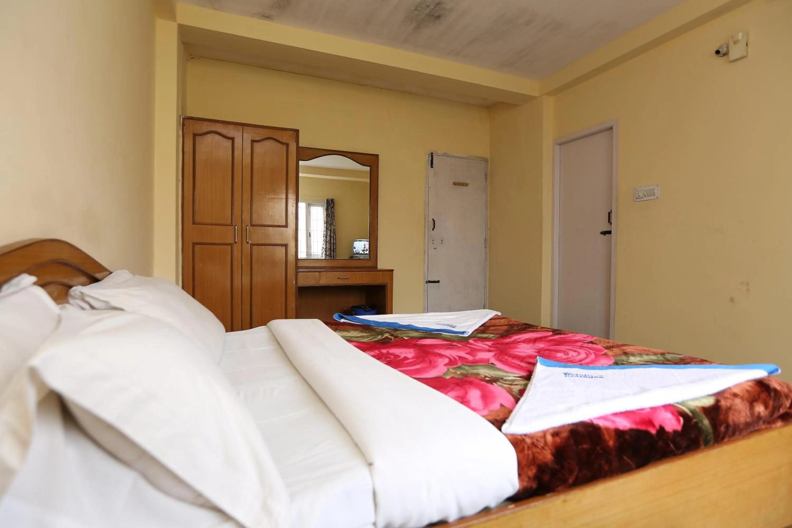 Photo of the whole room, Bed in Rainbow Cottages-Budget Friendly rooms