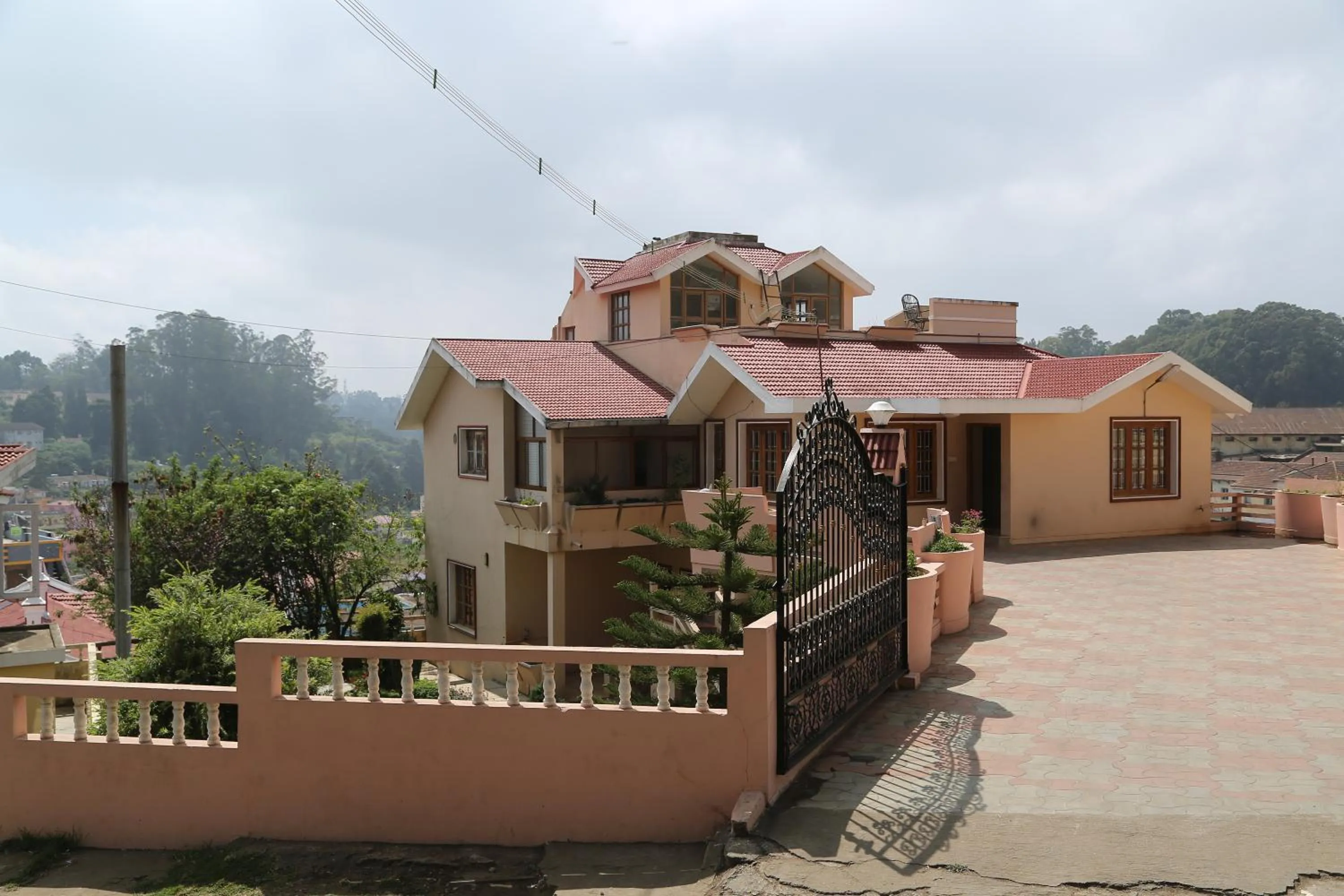 Property building in Rainbow Cottages-Budget Friendly rooms