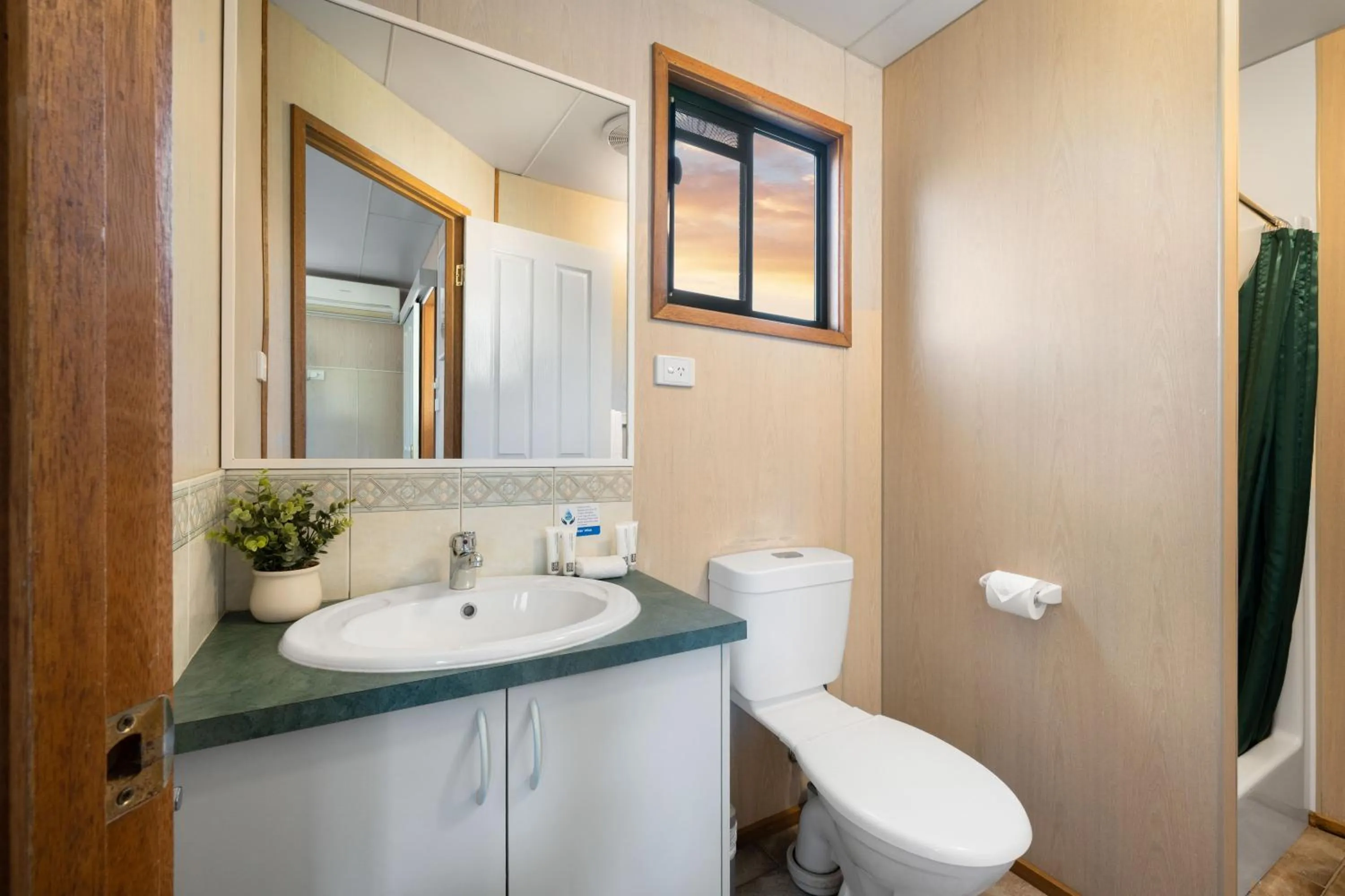 Shower in Bright Porepunkah Holiday Park