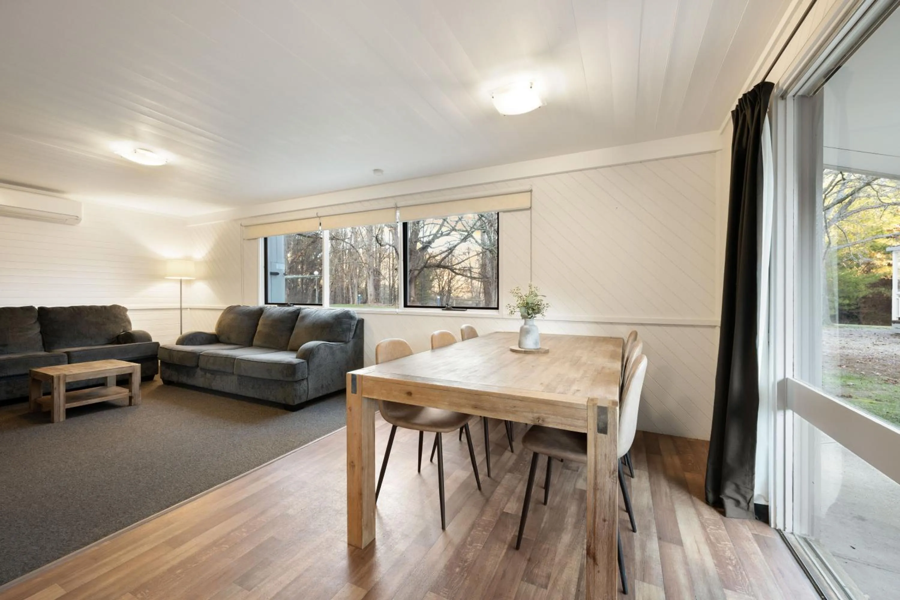 Living room in Bright Porepunkah Holiday Park