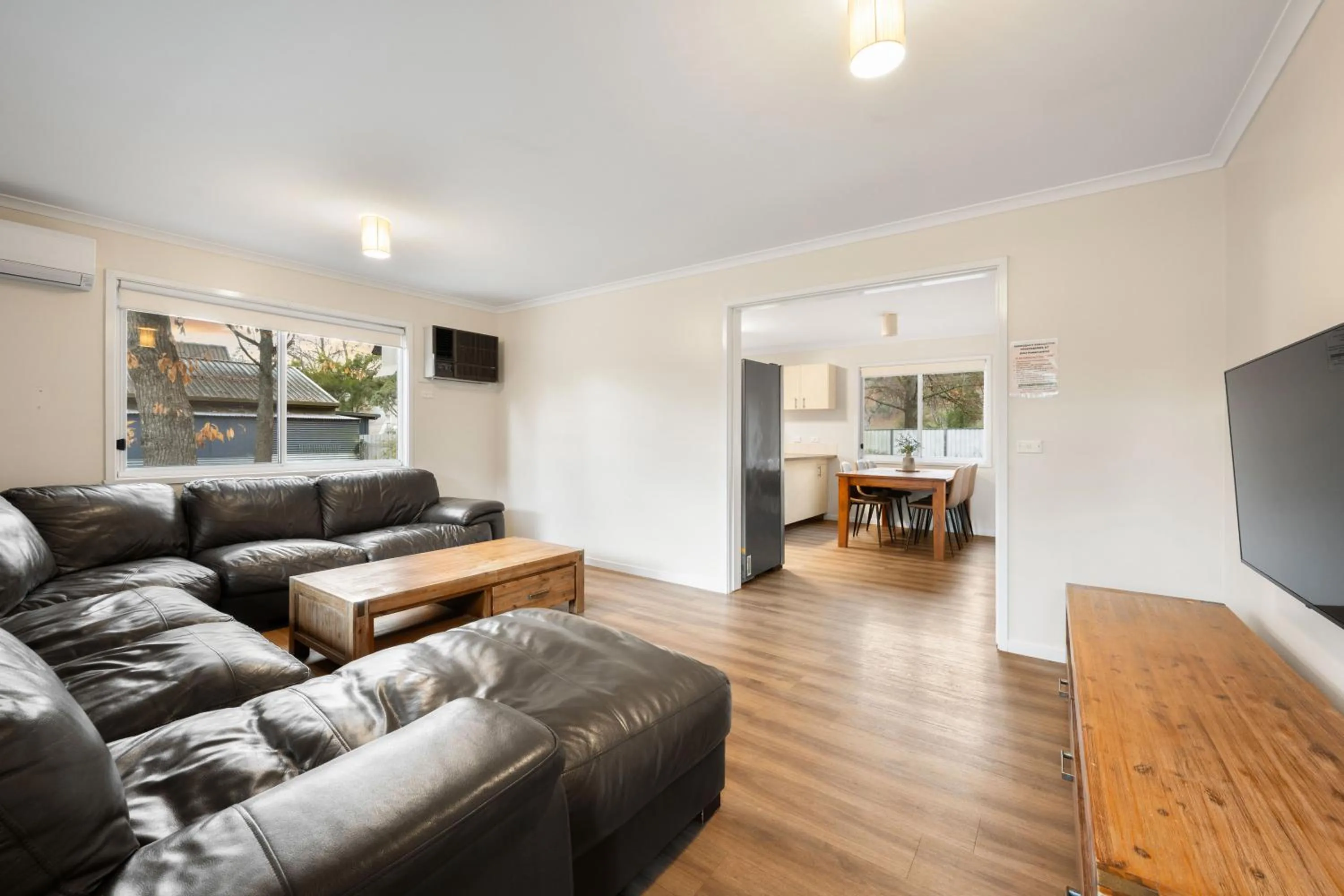 Living room in Bright Porepunkah Holiday Park