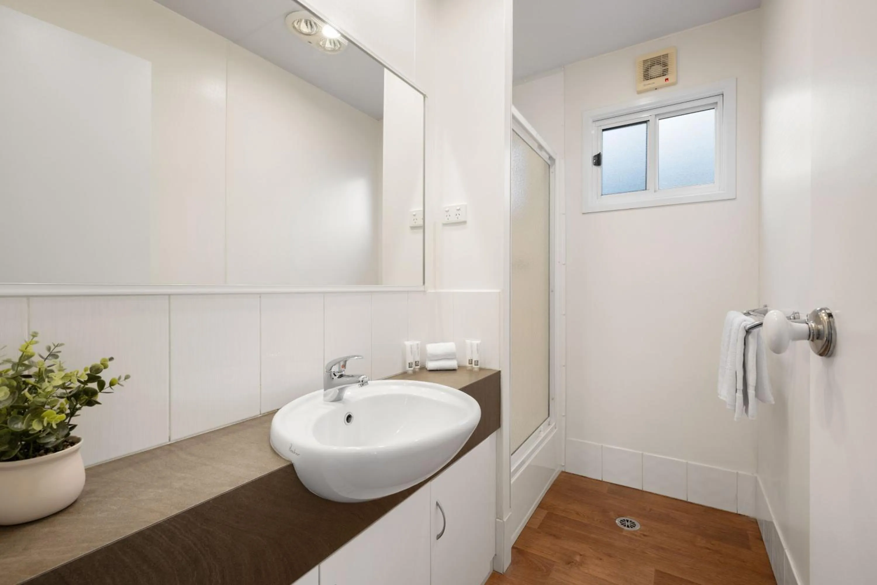 Shower in Bright Porepunkah Holiday Park