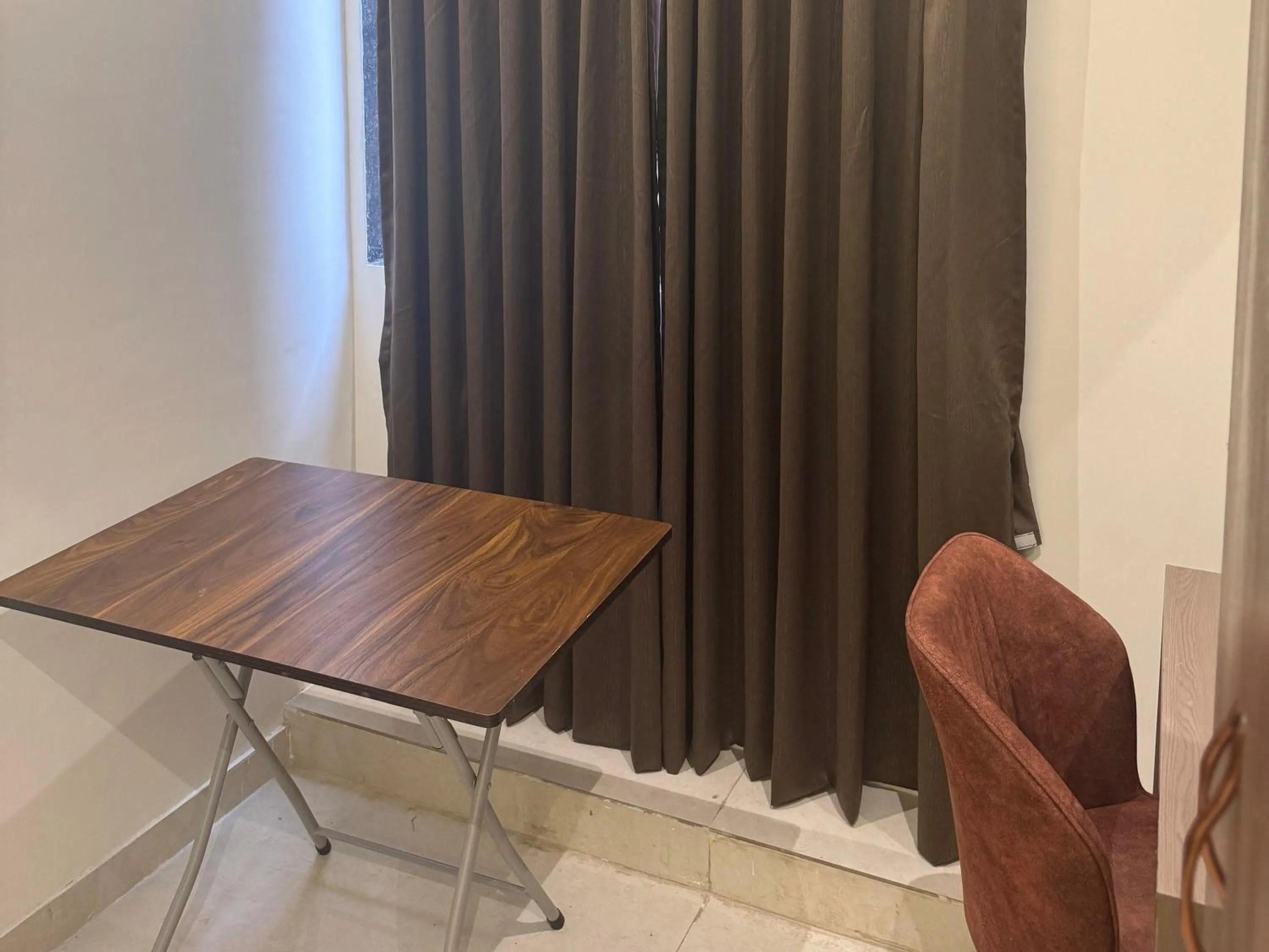 Bedroom in Hotel Sahara Residency