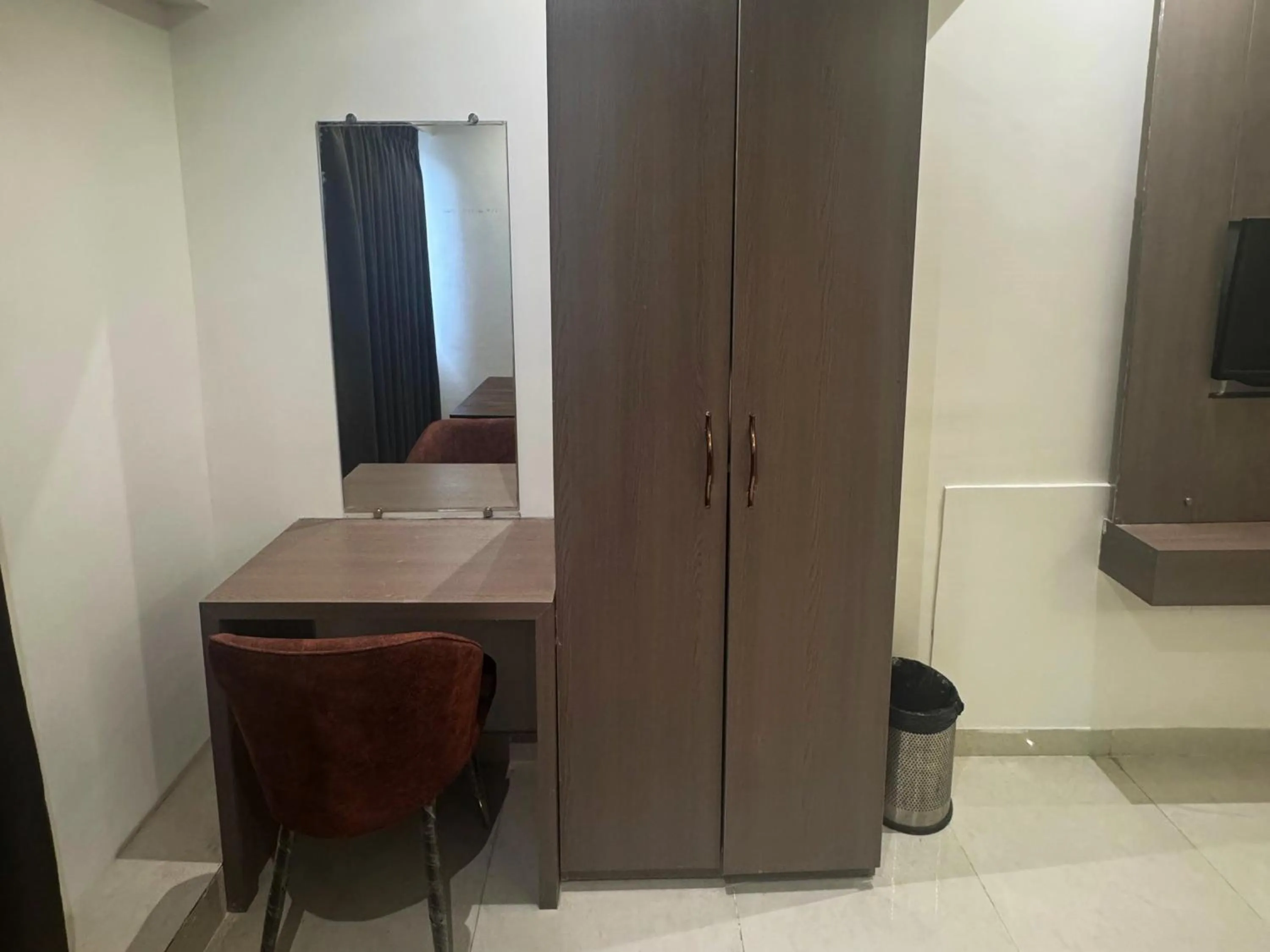 Bedroom in Hotel Sahara Residency