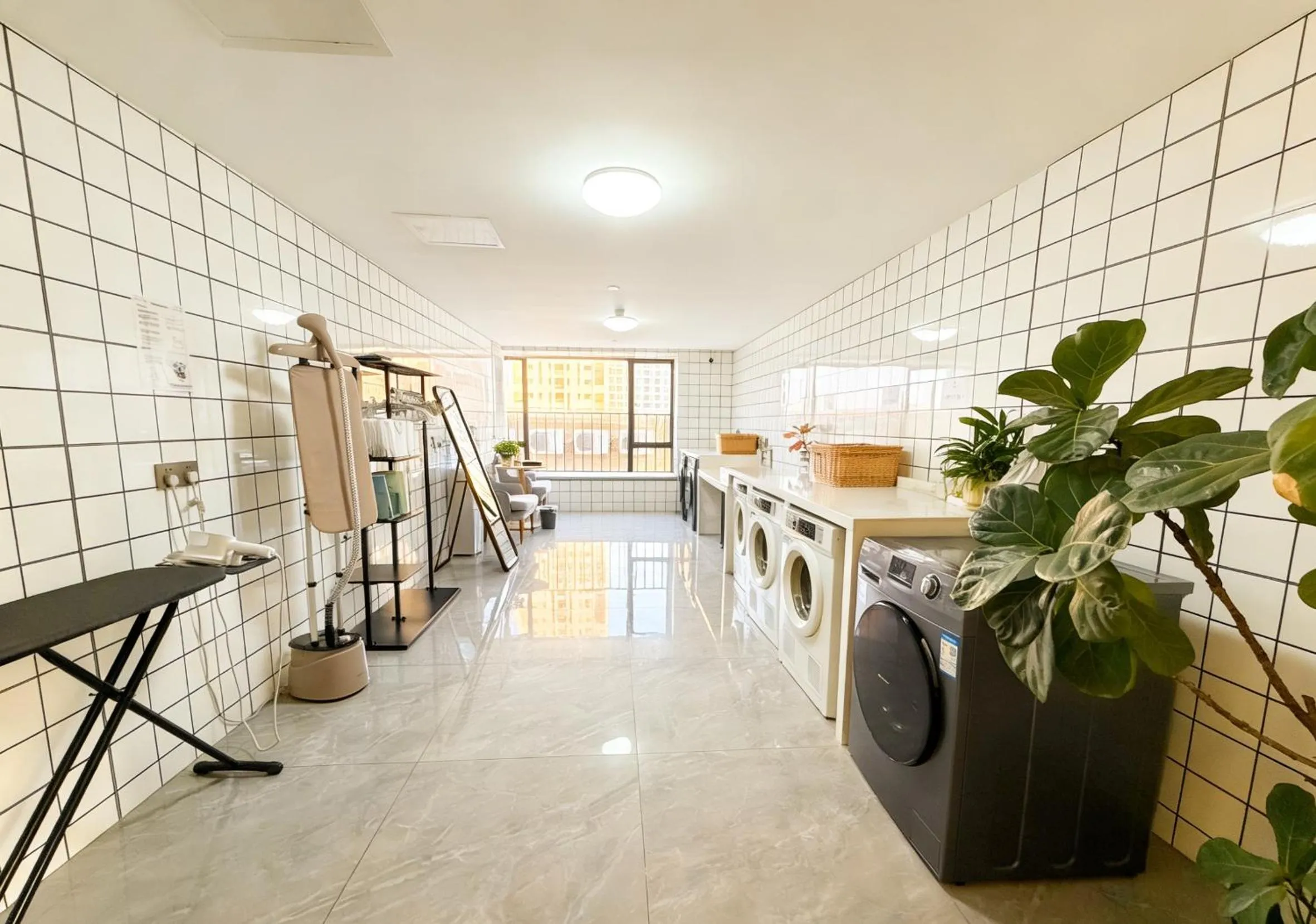 washing machine in Lavande Hotels Guangzhou Panyu Hanxi Changlong Dashi Subway Station