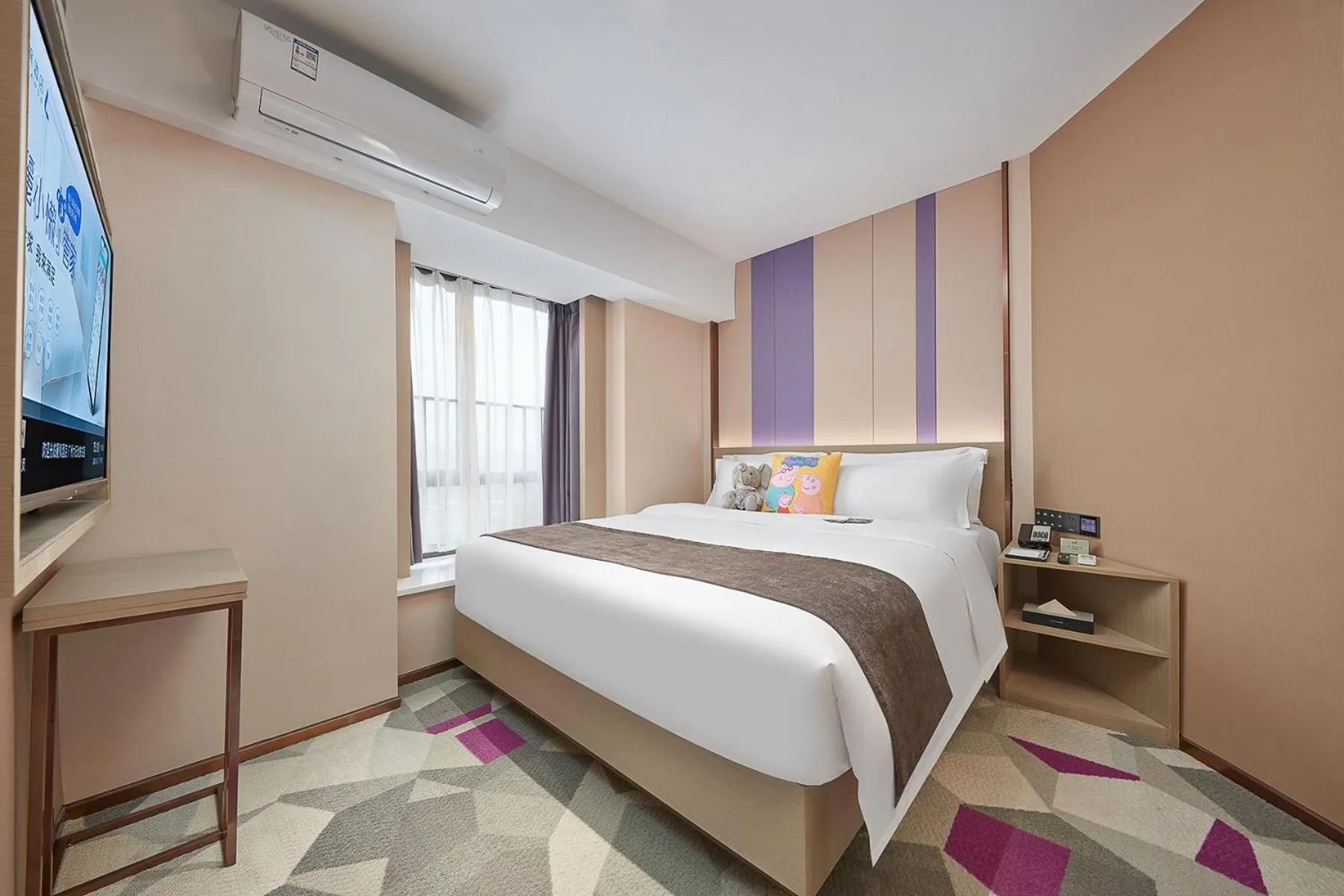 Bedroom, Bed in Lavande Hotels Guangzhou Panyu Hanxi Changlong Dashi Subway Station