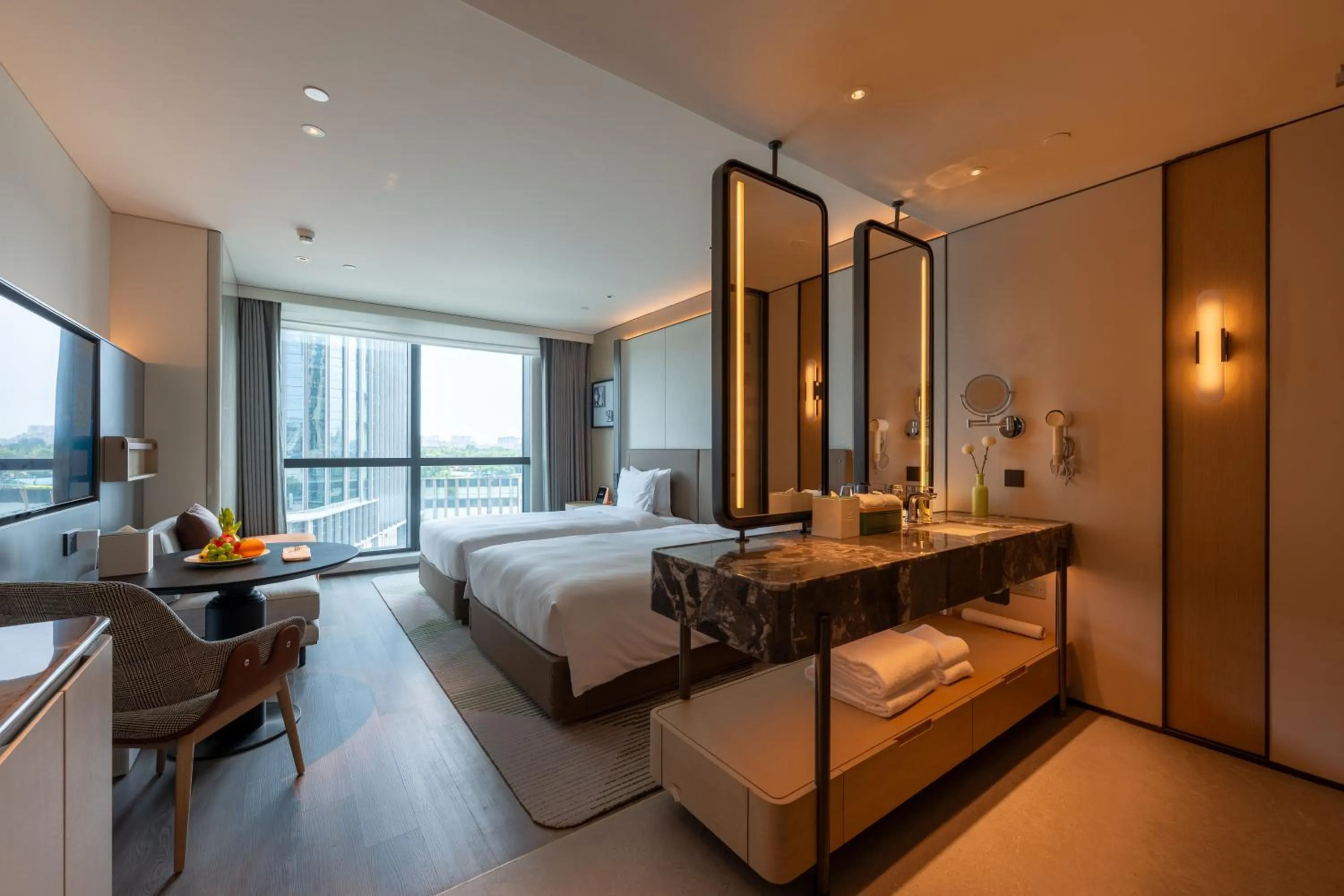 Photo of the whole room, Bed in Holiday Inn Changchun High Tech Zone by IHG