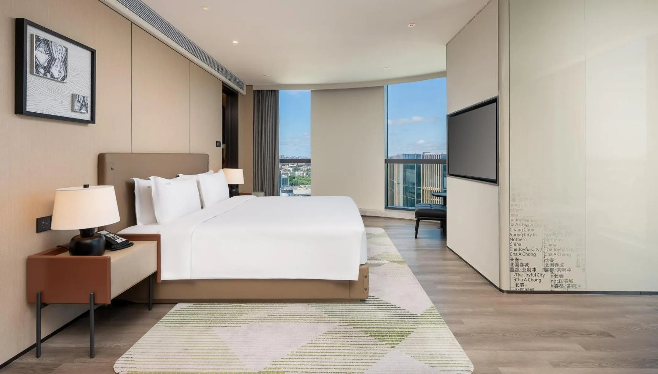 Photo of the whole room, Bed in Holiday Inn Changchun High Tech Zone by IHG