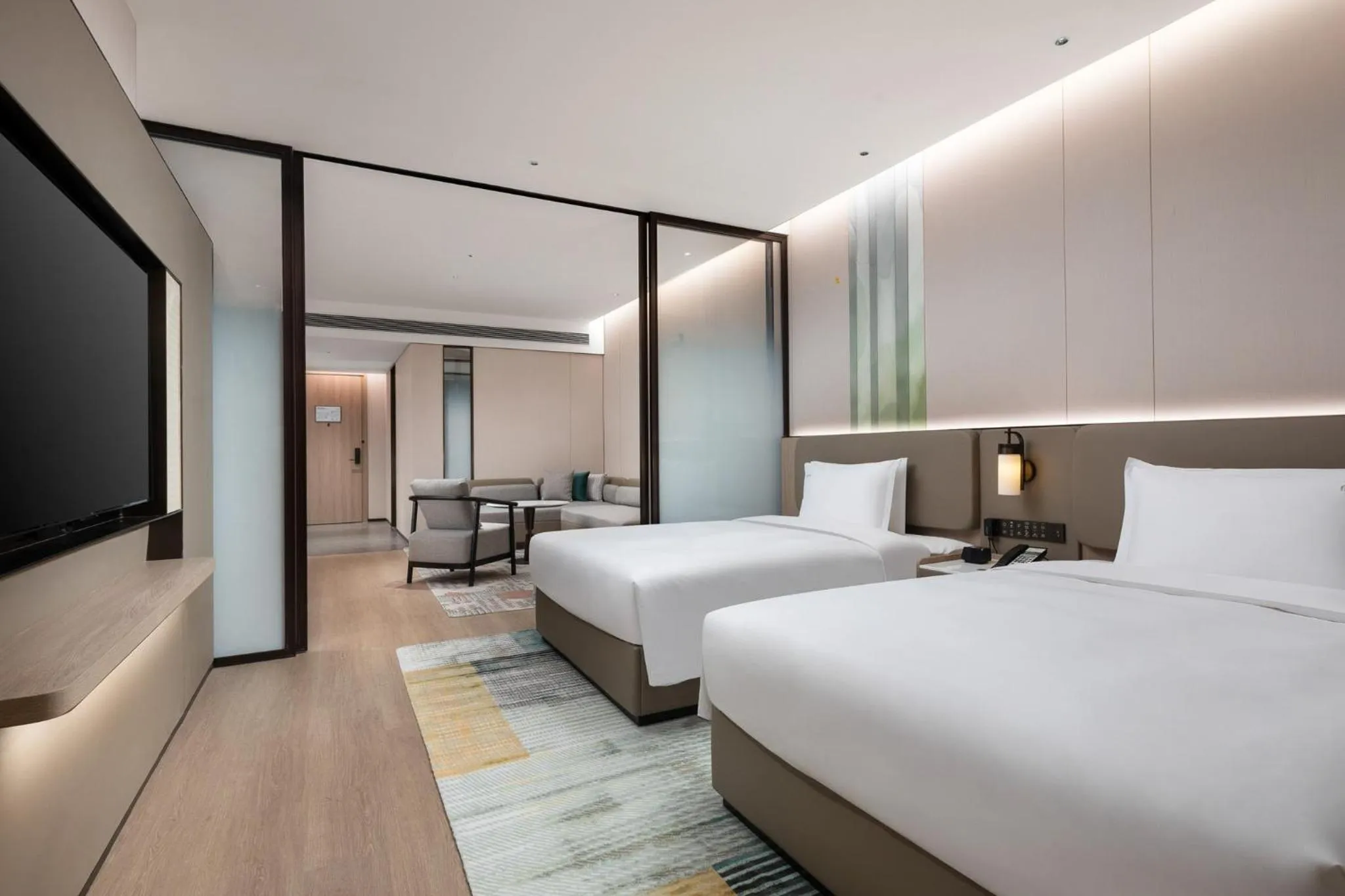 Photo of the whole room, Bed in Holiday Inn & Suites Shanghai Changfeng by IHG