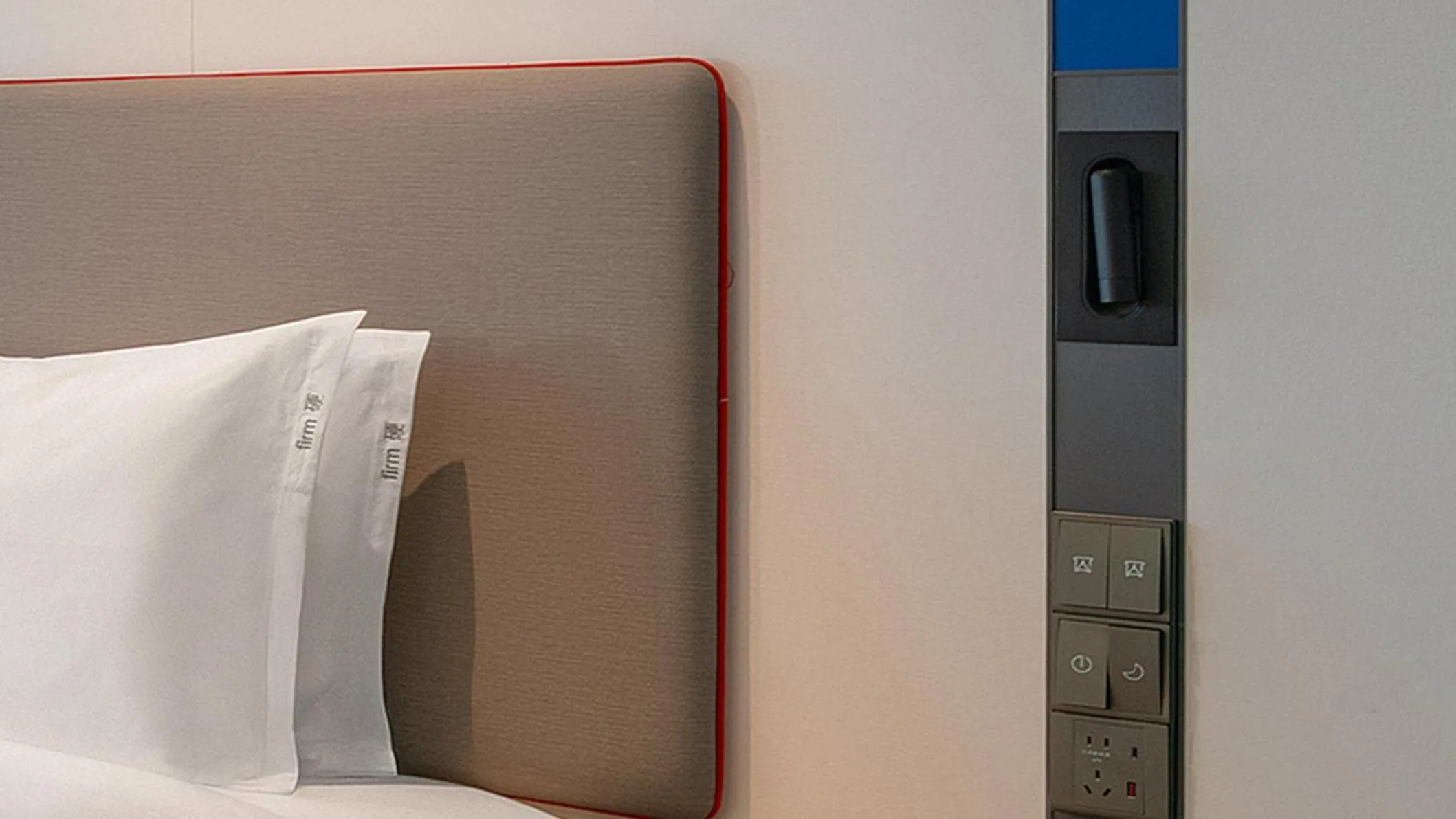 Photo of the whole room, Bed in Holiday Inn Express Foshan Sanshui by IHG