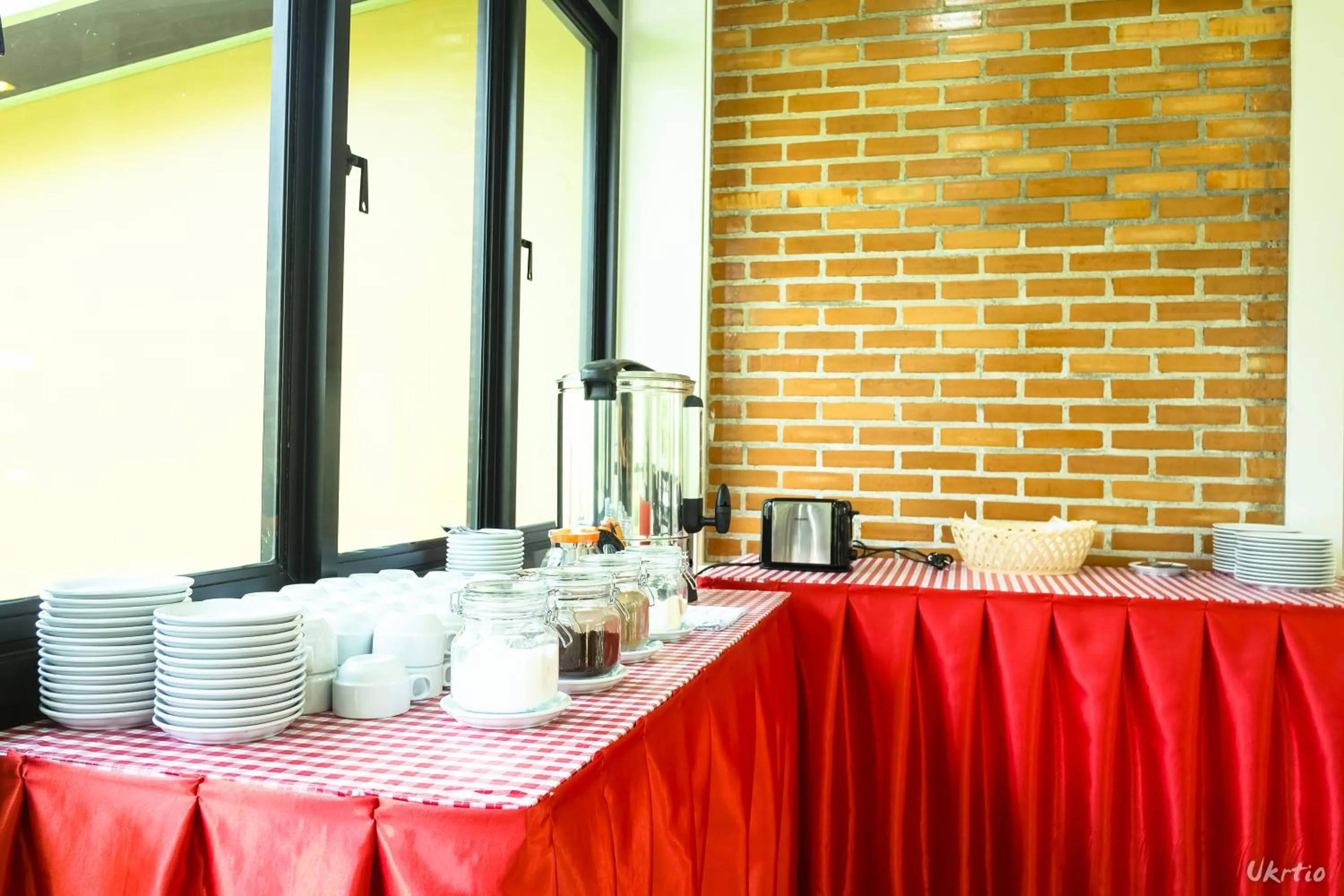 Coffee/tea facilities in The Room Mahidol Chiangmai
