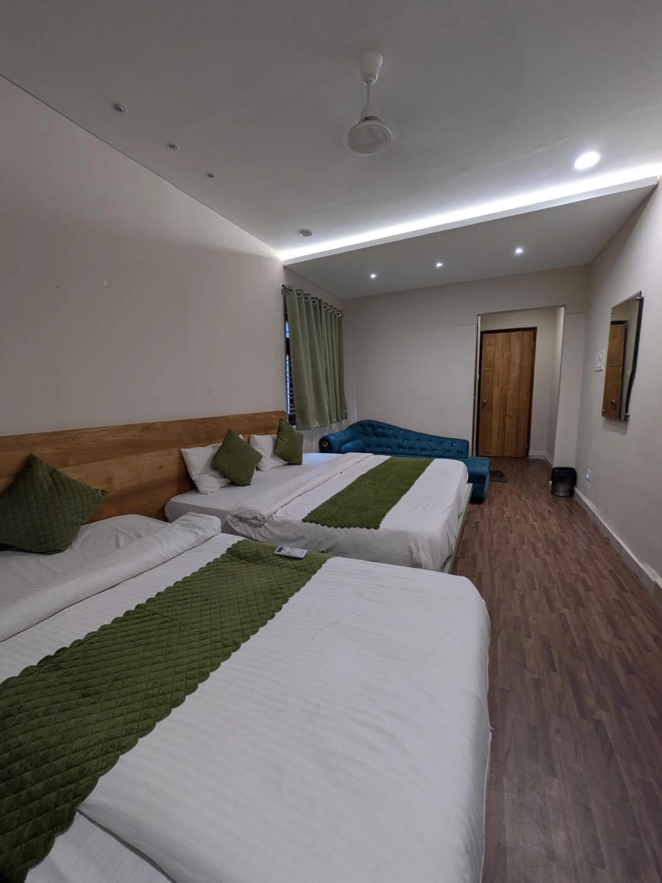 Bed in Hotel Petal Inn