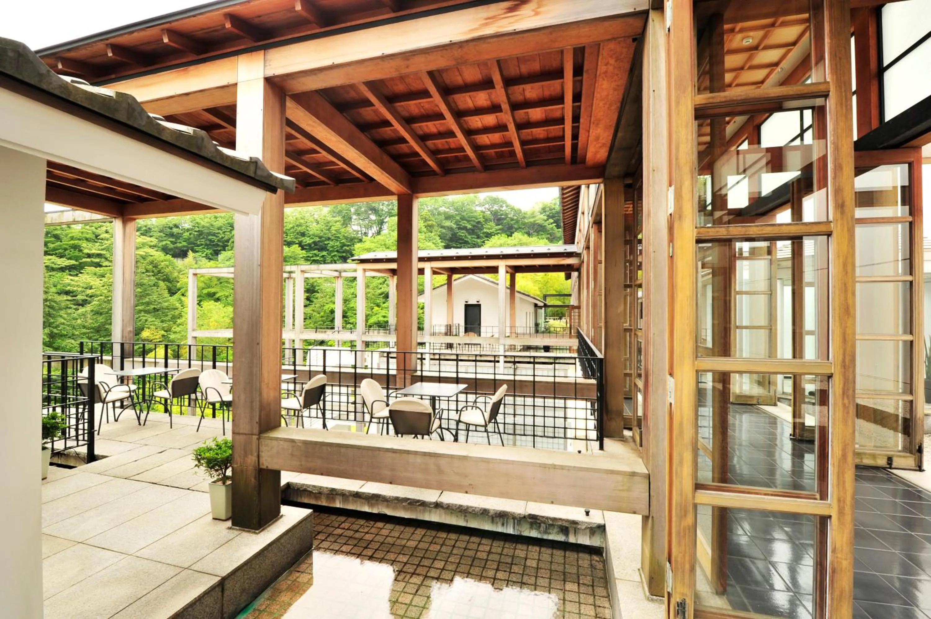 Property building in Gora Kadan