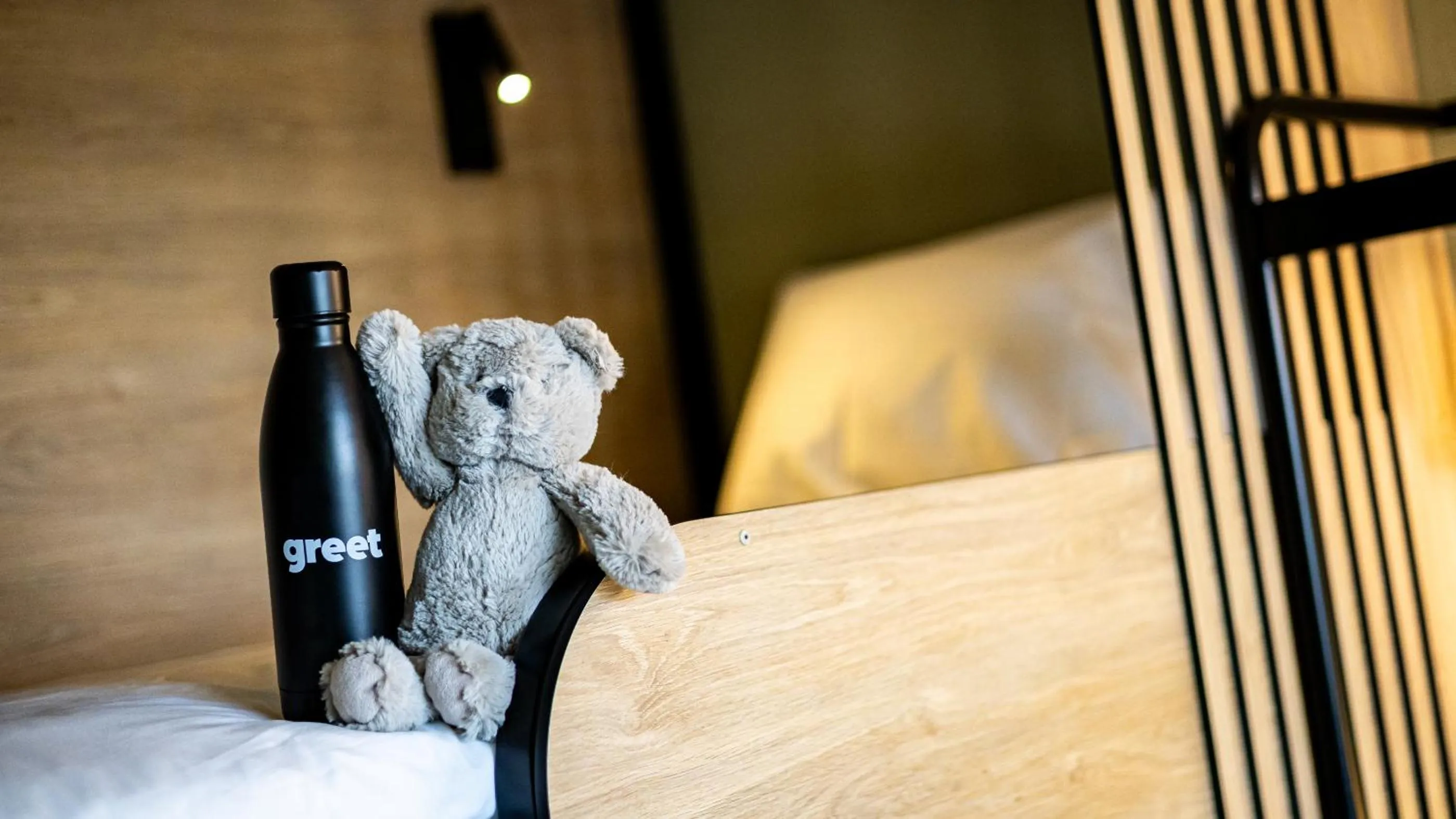 Bedroom in greet Hotel Reims Tinqueux