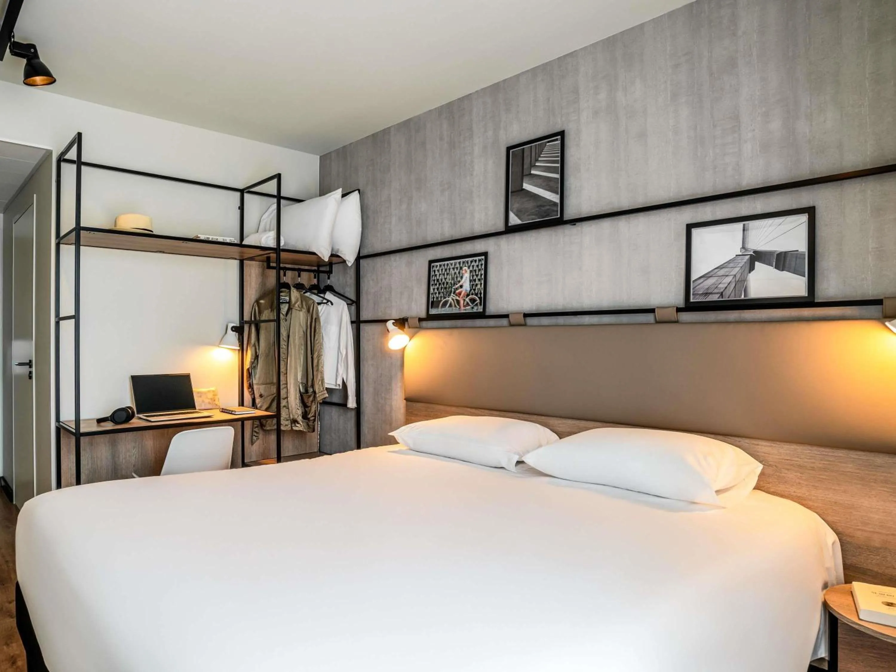 Bedroom, Bed in ibis Bordeaux Nord Carbon Blanc