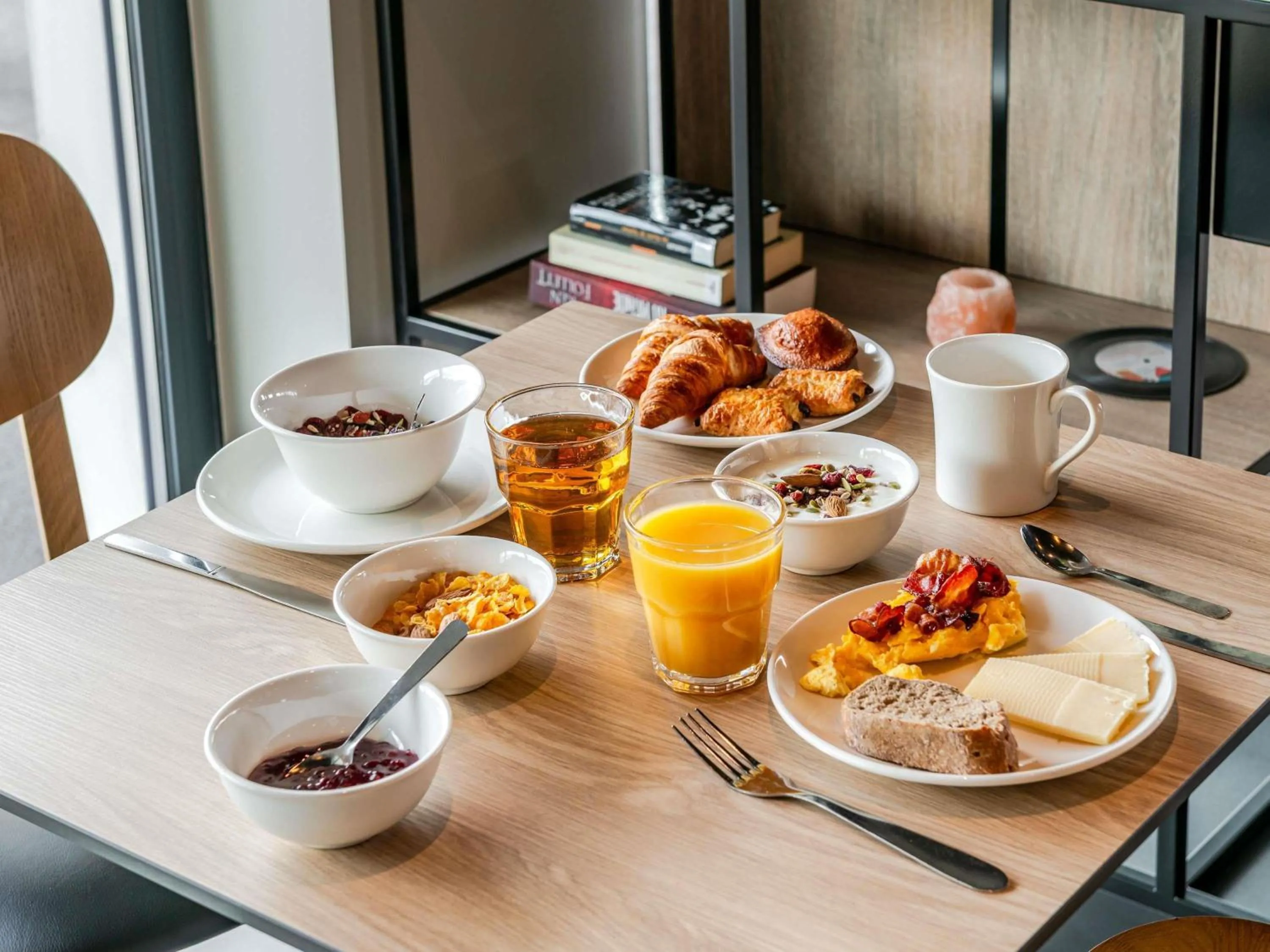 Breakfast in ibis Bordeaux Nord Carbon Blanc