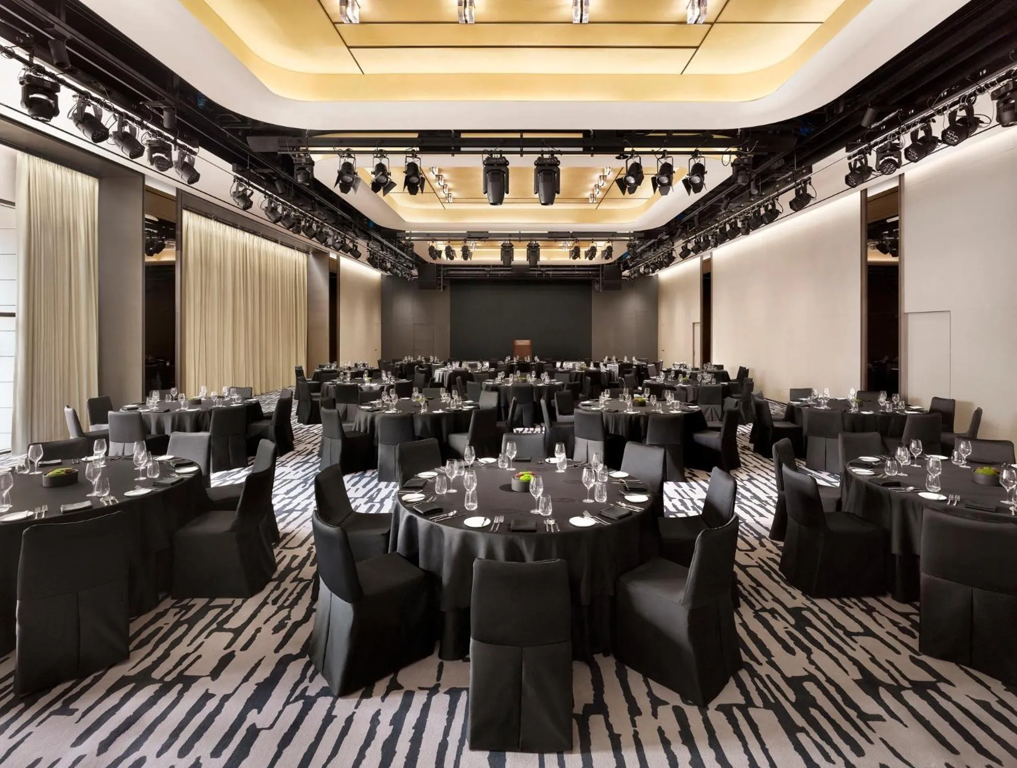 Banquet/Function facilities in Pullman Ambassador Seoul Eastpole