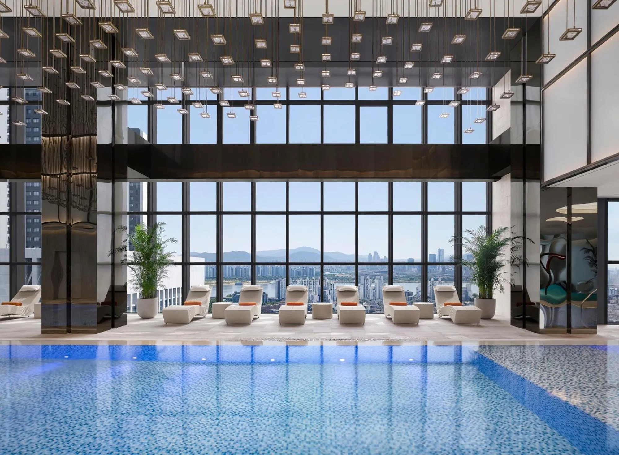 Swimming pool in Pullman Ambassador Seoul Eastpole