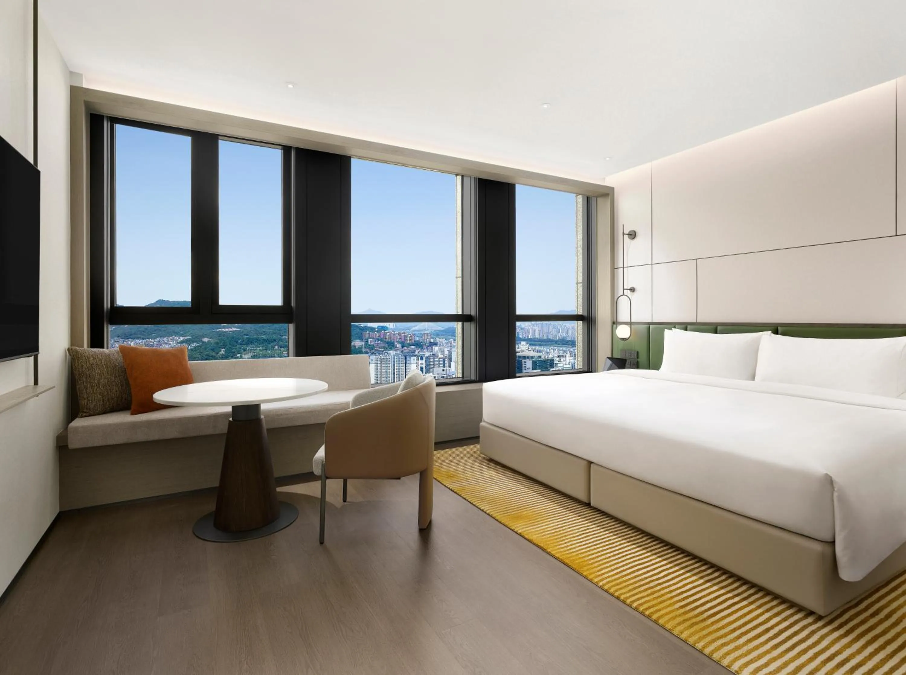 Bed in Pullman Ambassador Seoul Eastpole