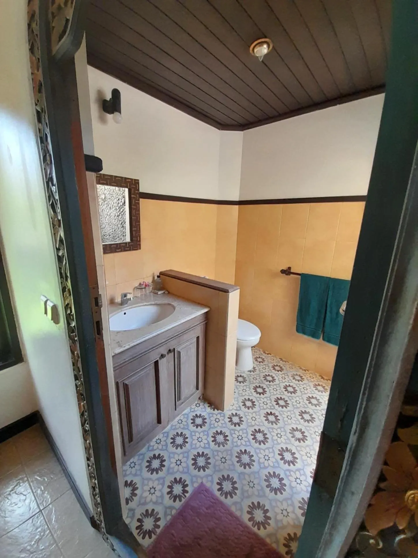 Bathroom in Life in Amed Beach Hotel