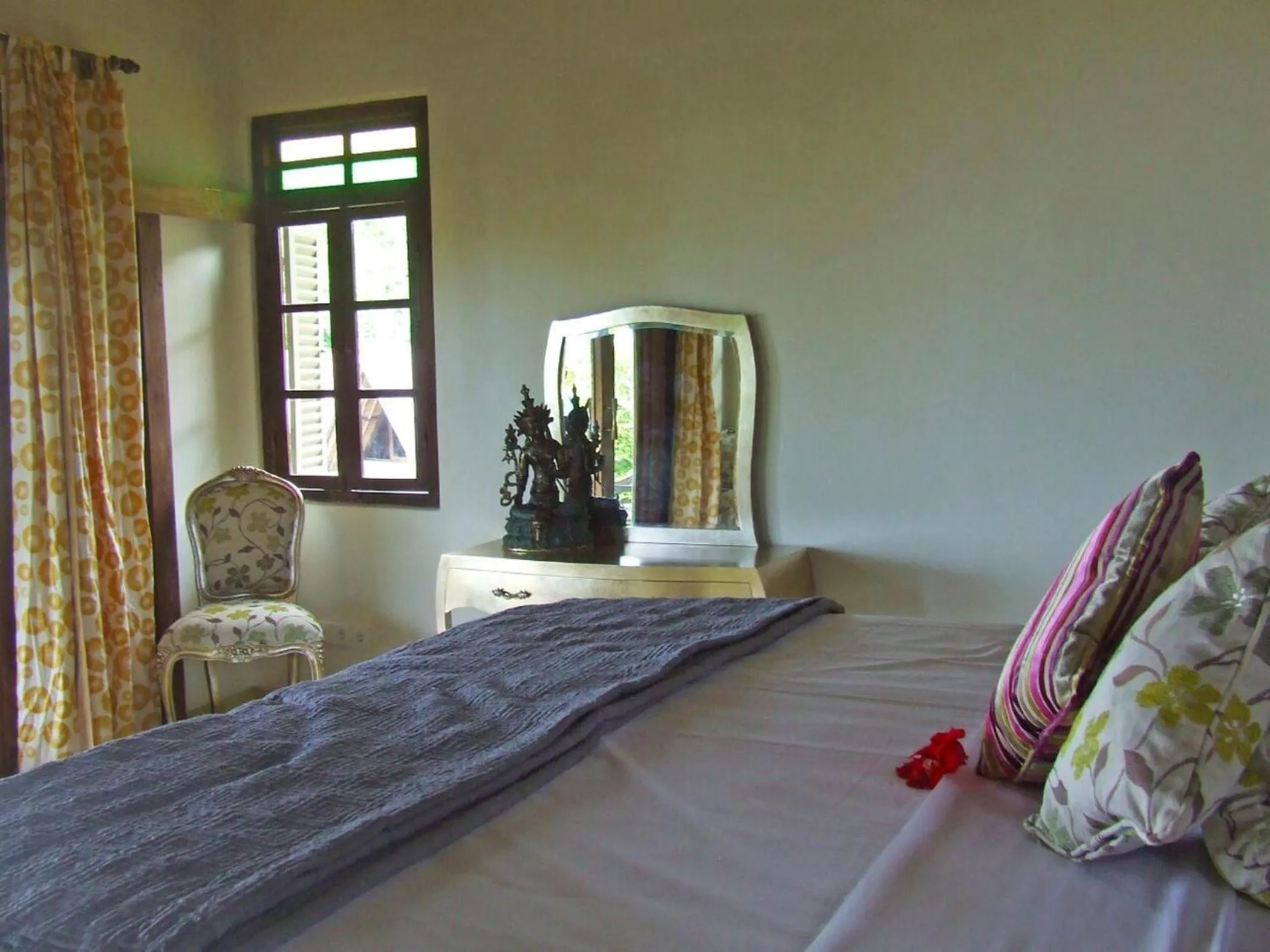 Bed in Life in Amed Beach Hotel