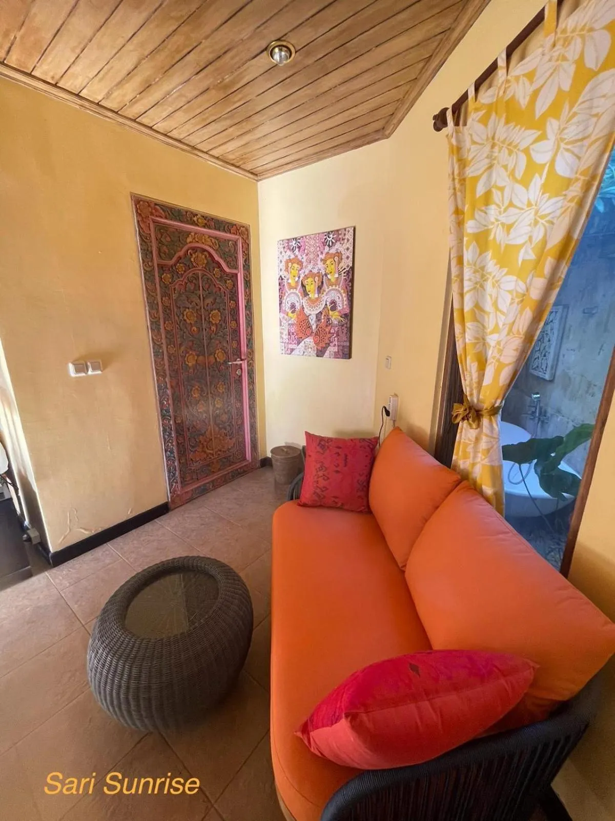 Life in Amed Beach Hotel